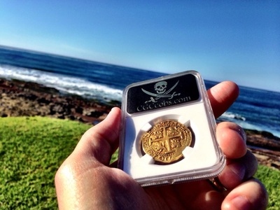 Peru 8 Escudos 1705 NGC 30 28