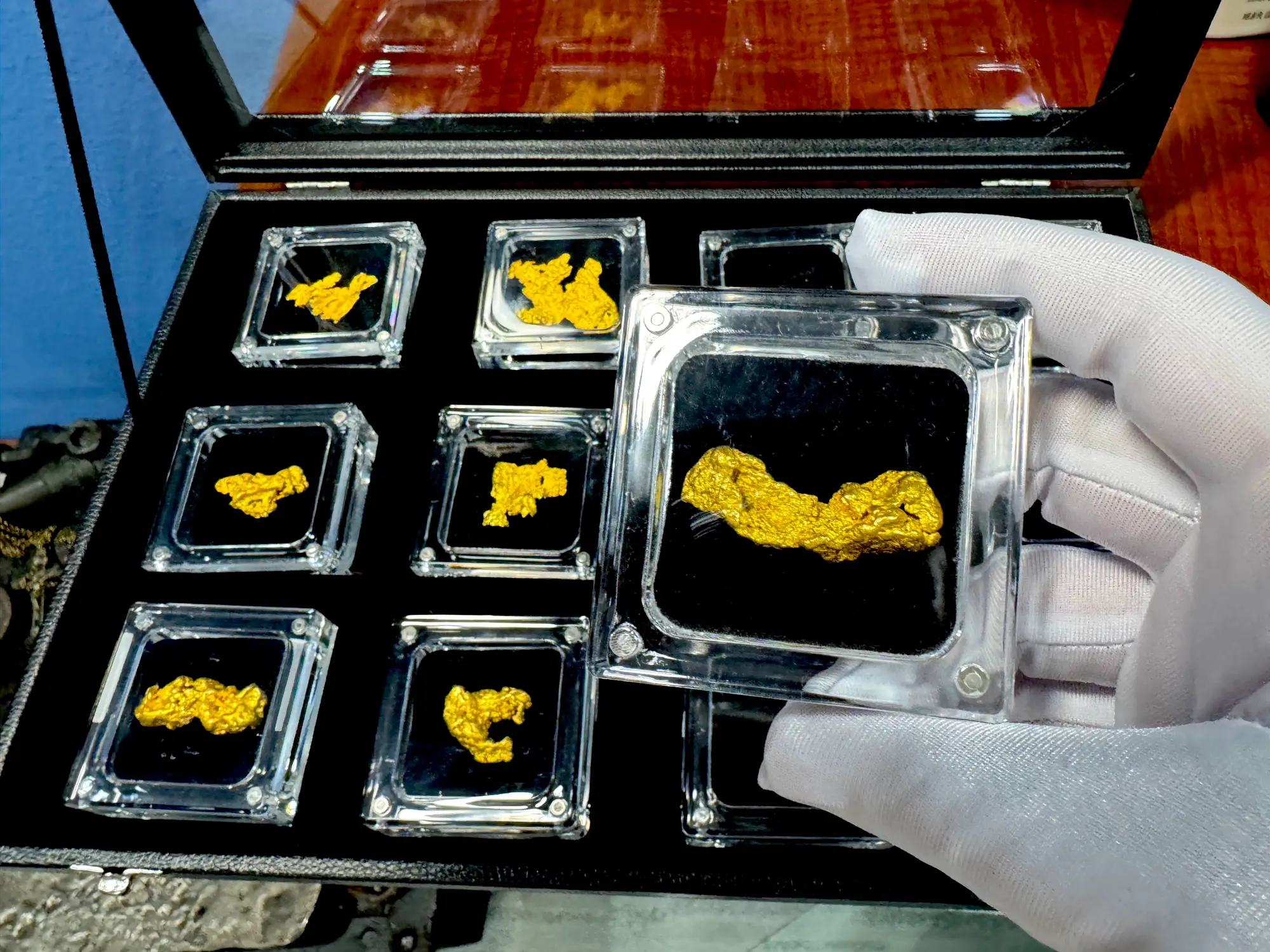 Australian Gold Nugget "Barbell" 19.58gm 39mm 5