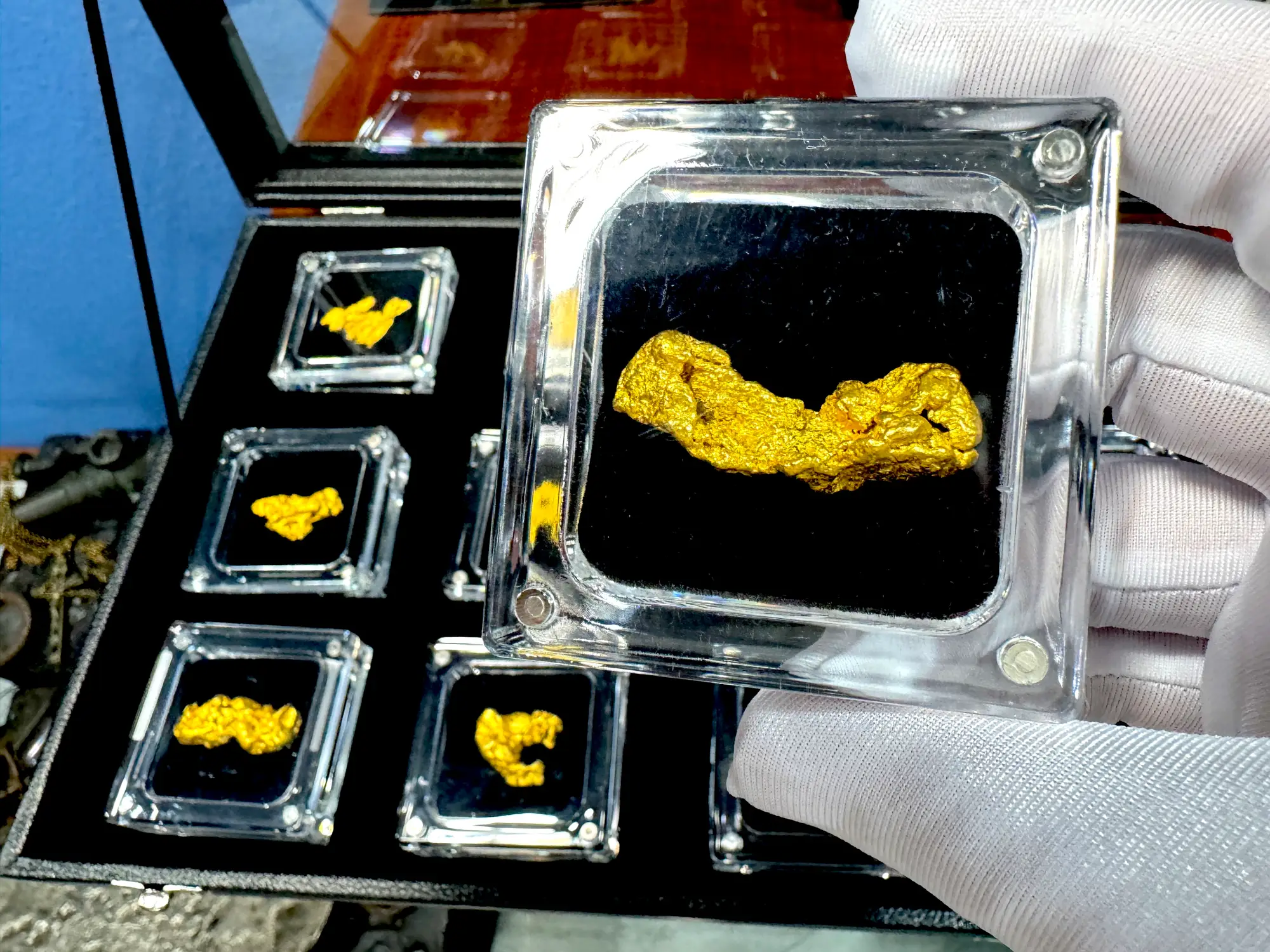 Australian Gold Nugget "Barbell" 19.58gm 39mm