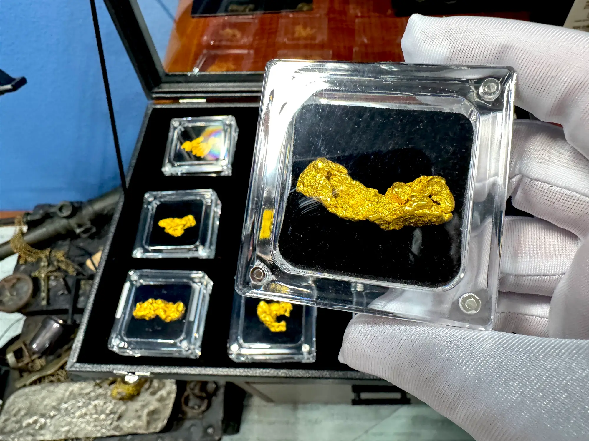 Australian Gold Nugget "Barbell" 19.58gm 39mm 6