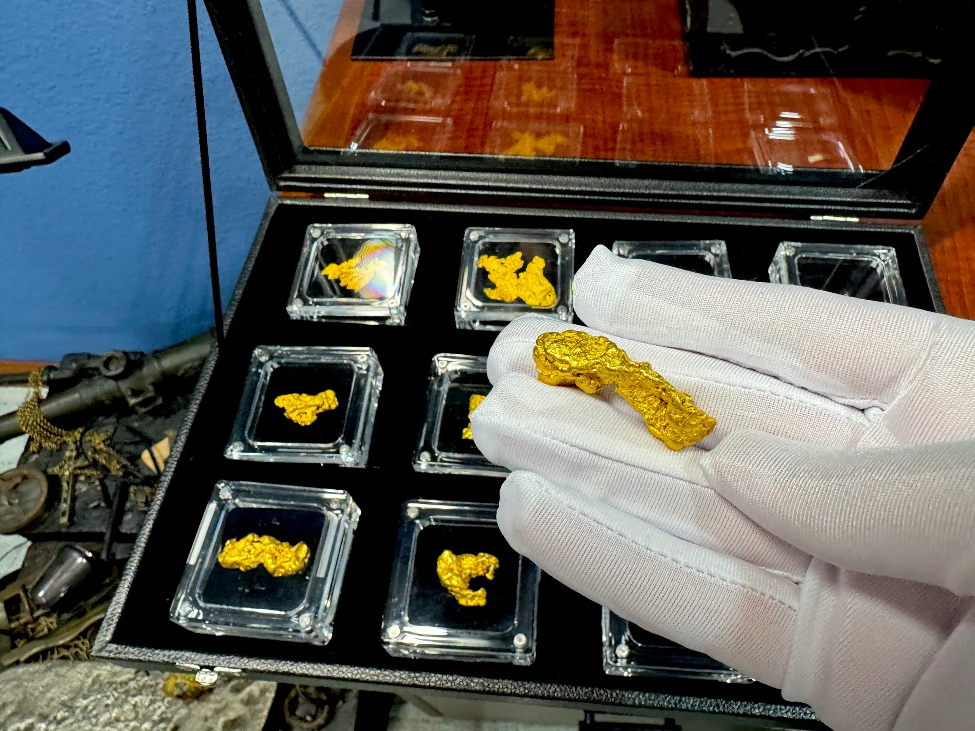 Australian Gold Nugget "Barbell" 19.58gm 39mm 7