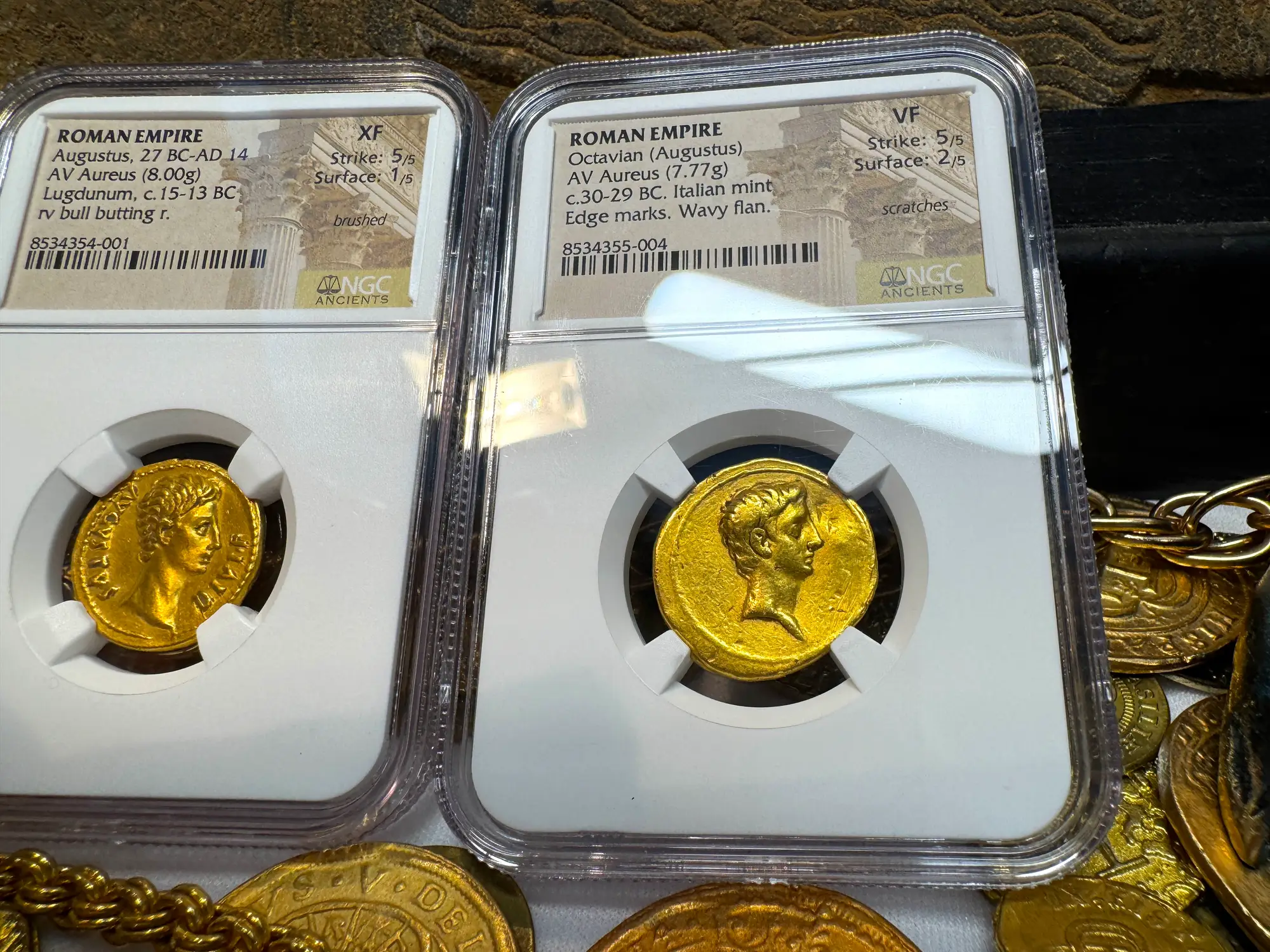 Roman Empire "Octavian" 30BC Aureus NGC VF 5x2 4