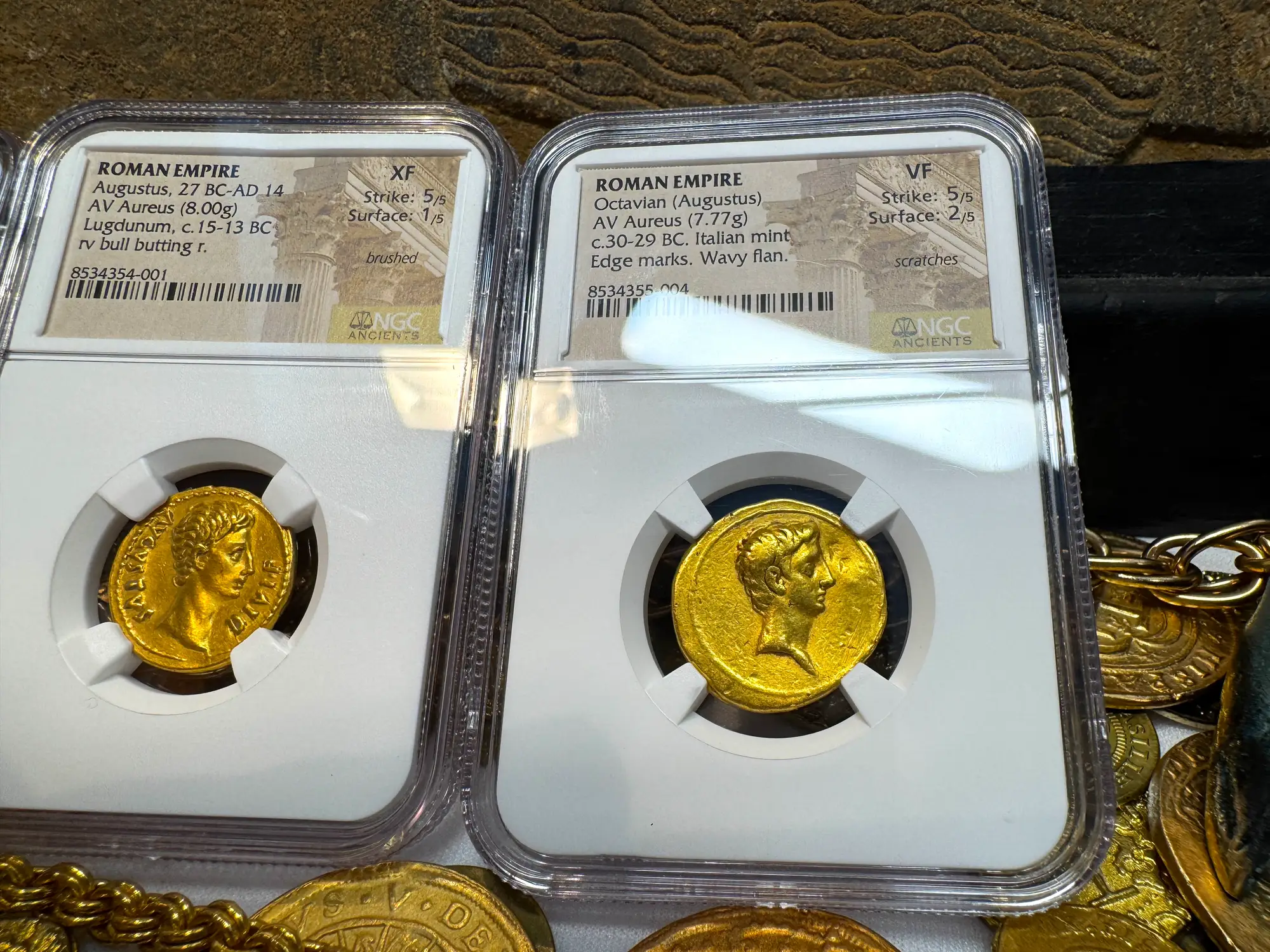 Roman Empire "Octavian" 30BC Aureus NGC VF 5x2 8