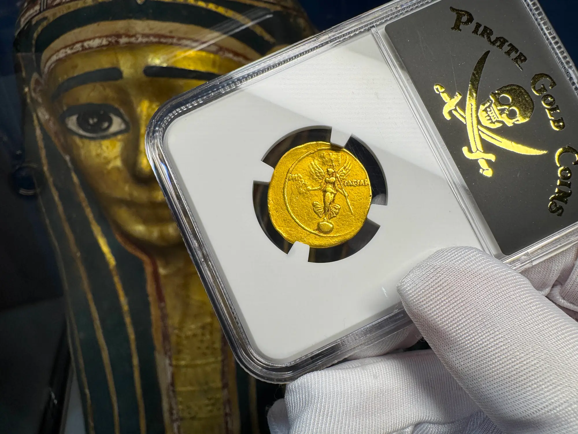 Roman Empire "Octavian" 30BC Aureus NGC VF 5x2 19