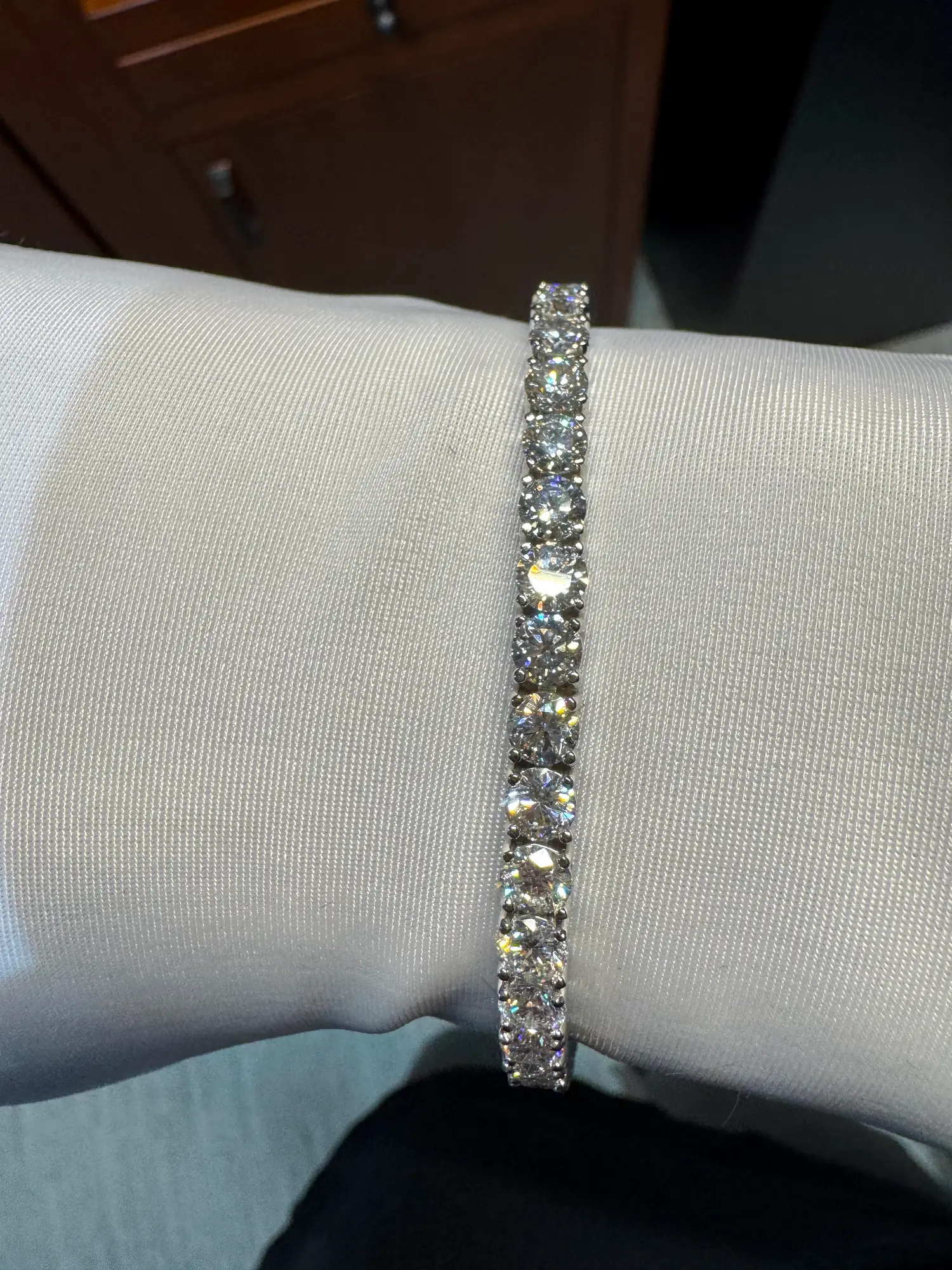 Diamond Tennis Bracelet D Color VVS2 Weight 14.43ct 2