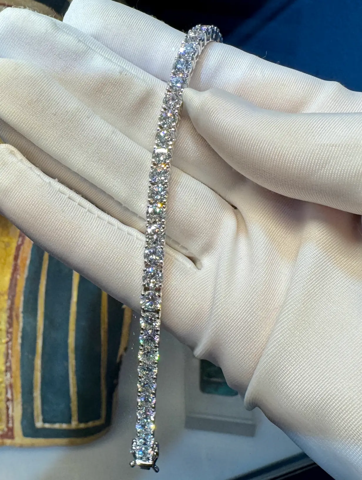 Diamond Tennis Bracelet D Color VVS2 Weight 14.43ct 16