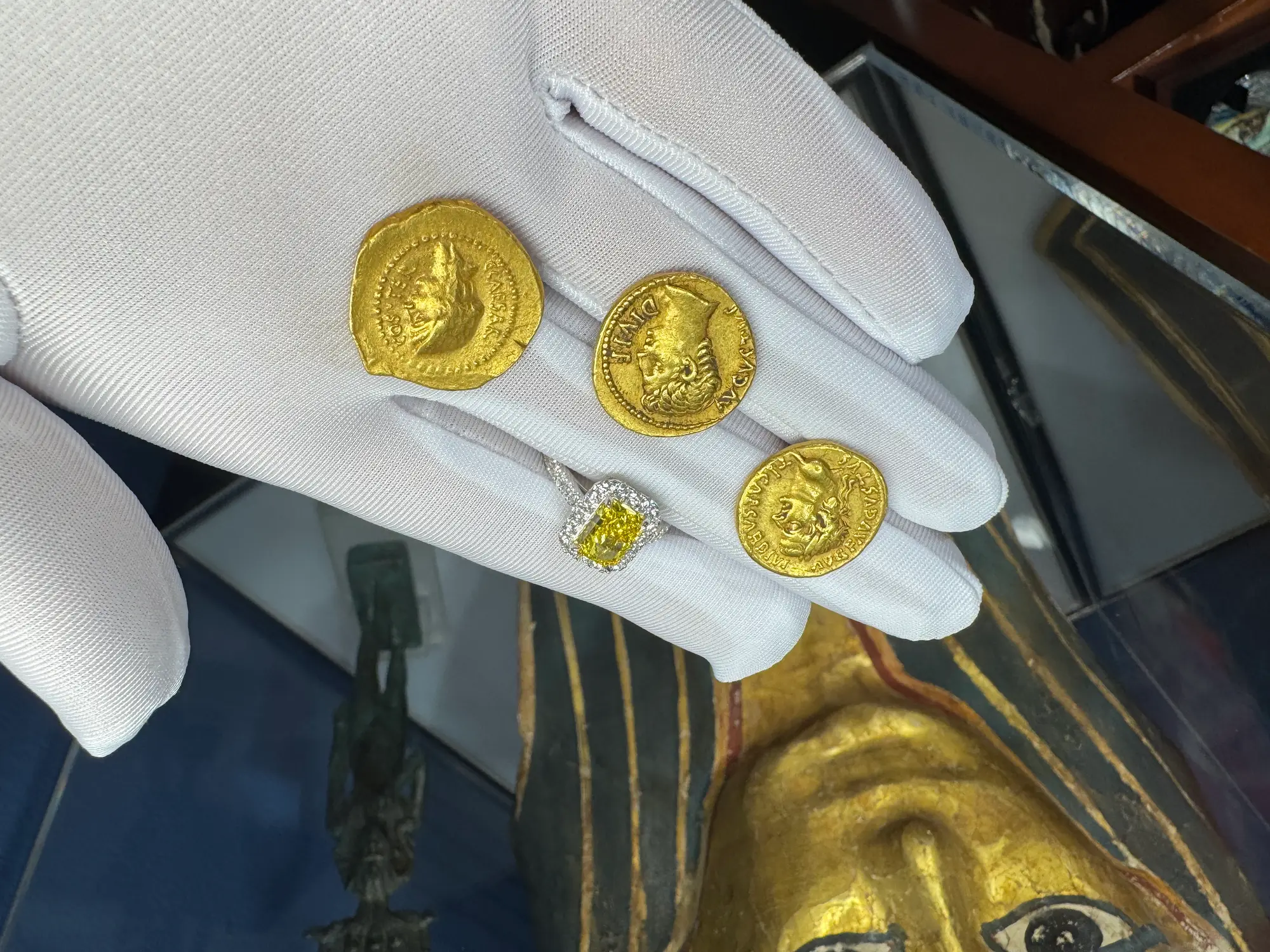 Lab Grown Fancy Yellow Diamond Ring 2CT VVS1 27