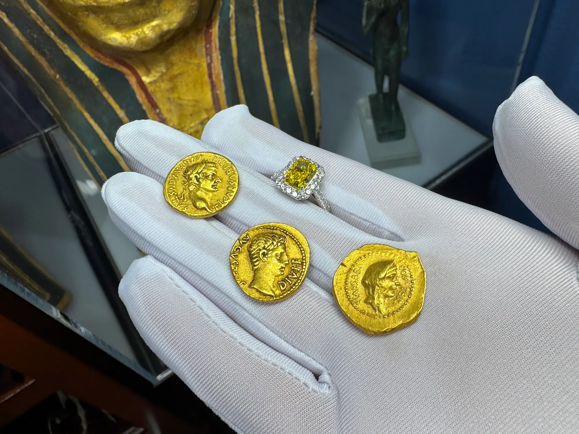 Lab Grown Fancy Yellow Diamond Ring 2CT VVS1 28