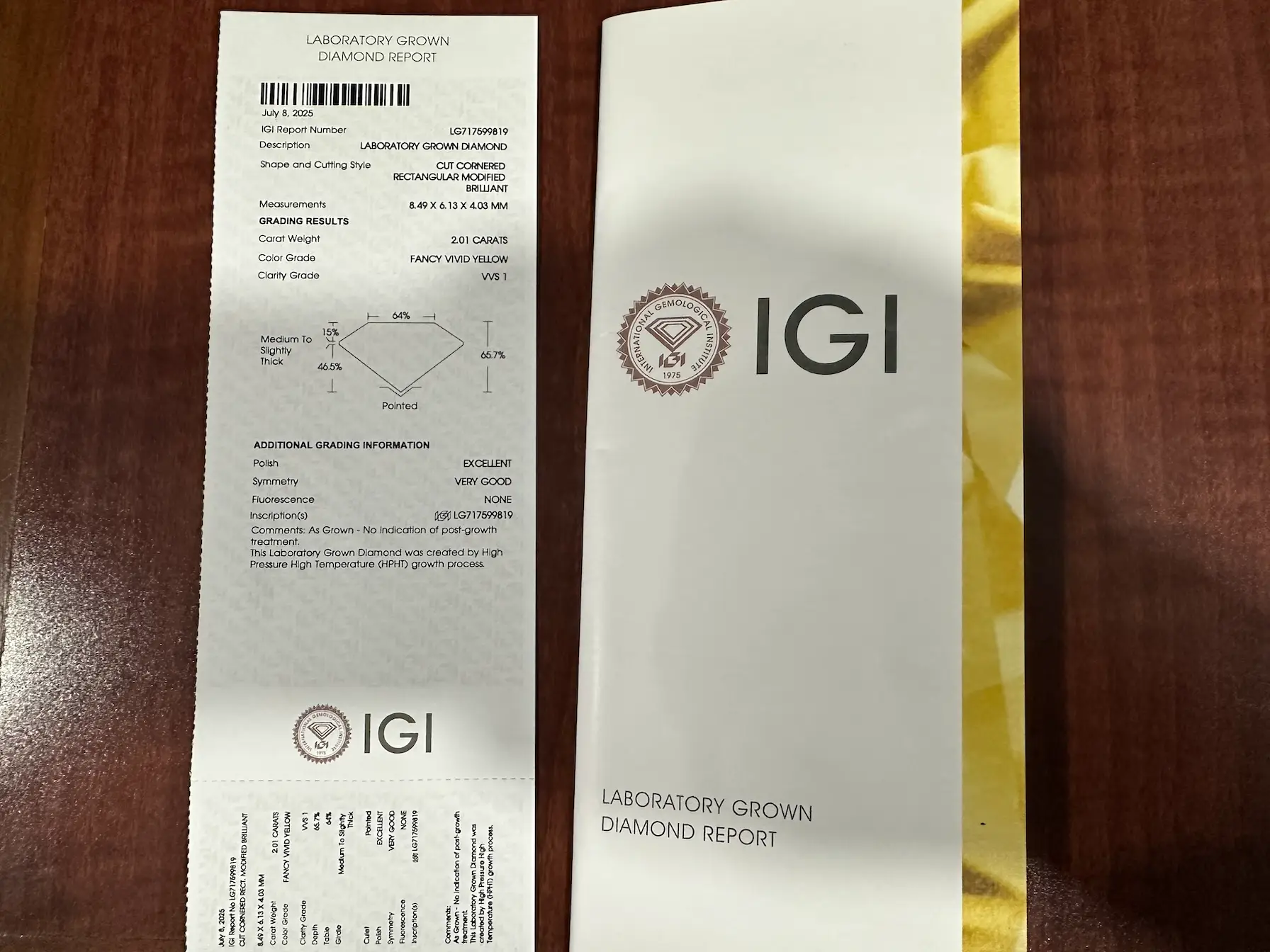 Lab Grown Fancy Yellow Diamond Ring 2CT VVS1 2