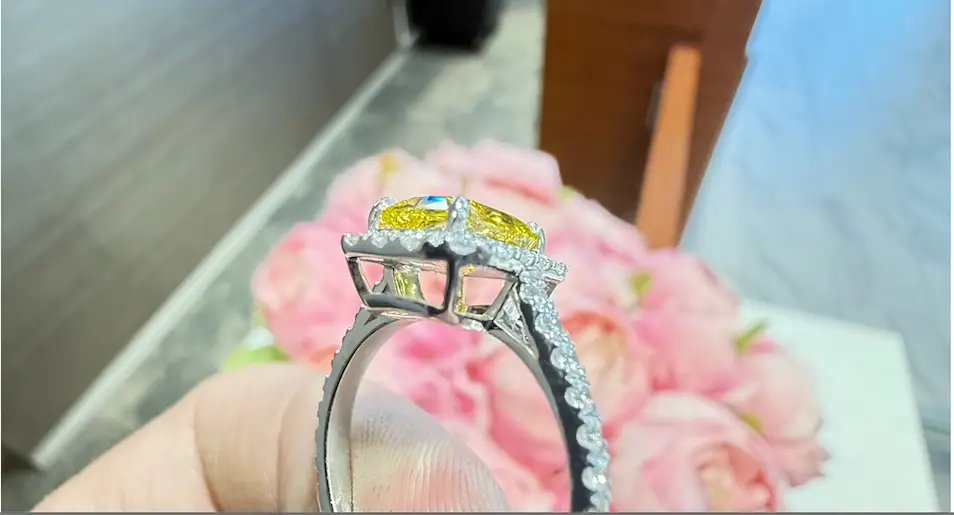 Lab Grown Fancy Yellow Diamond Ring 2CT VVS1 6