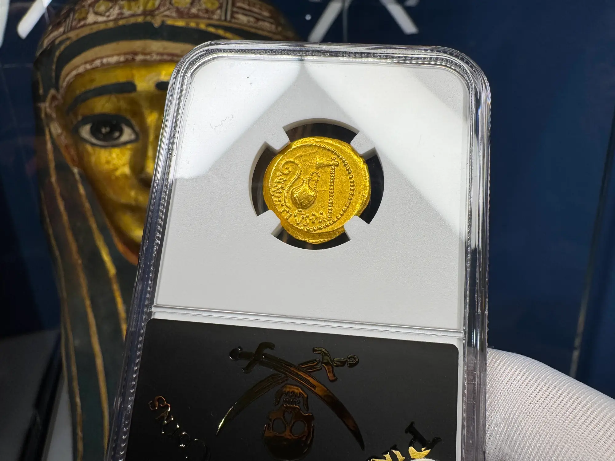 Roman Imperatorial "Julius Caesar" 1st of 12 Caesars NGC AU 30