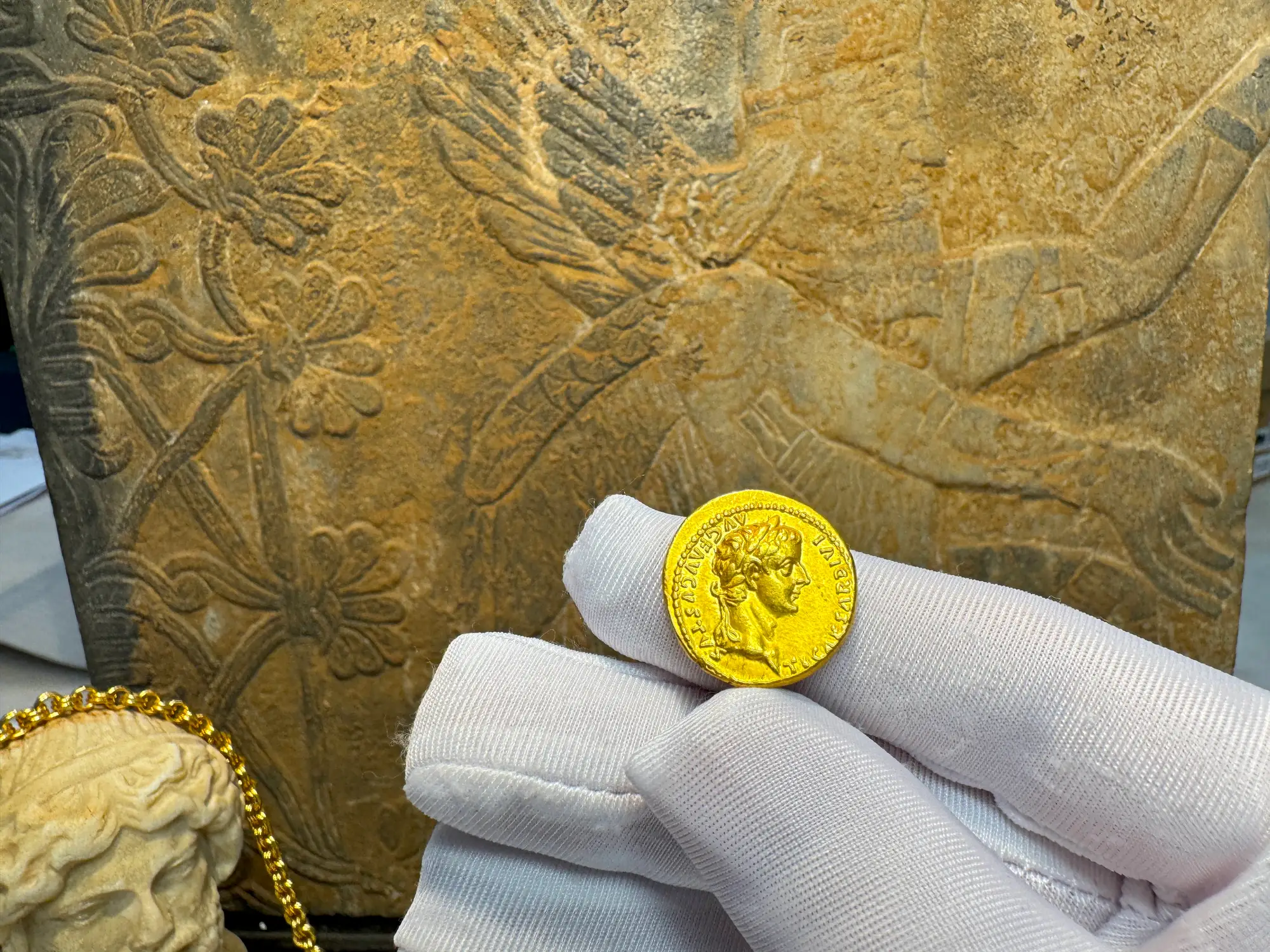 Roman Empire "Tiberius" 3rd of 12 Caesars NGC Ch XF 24