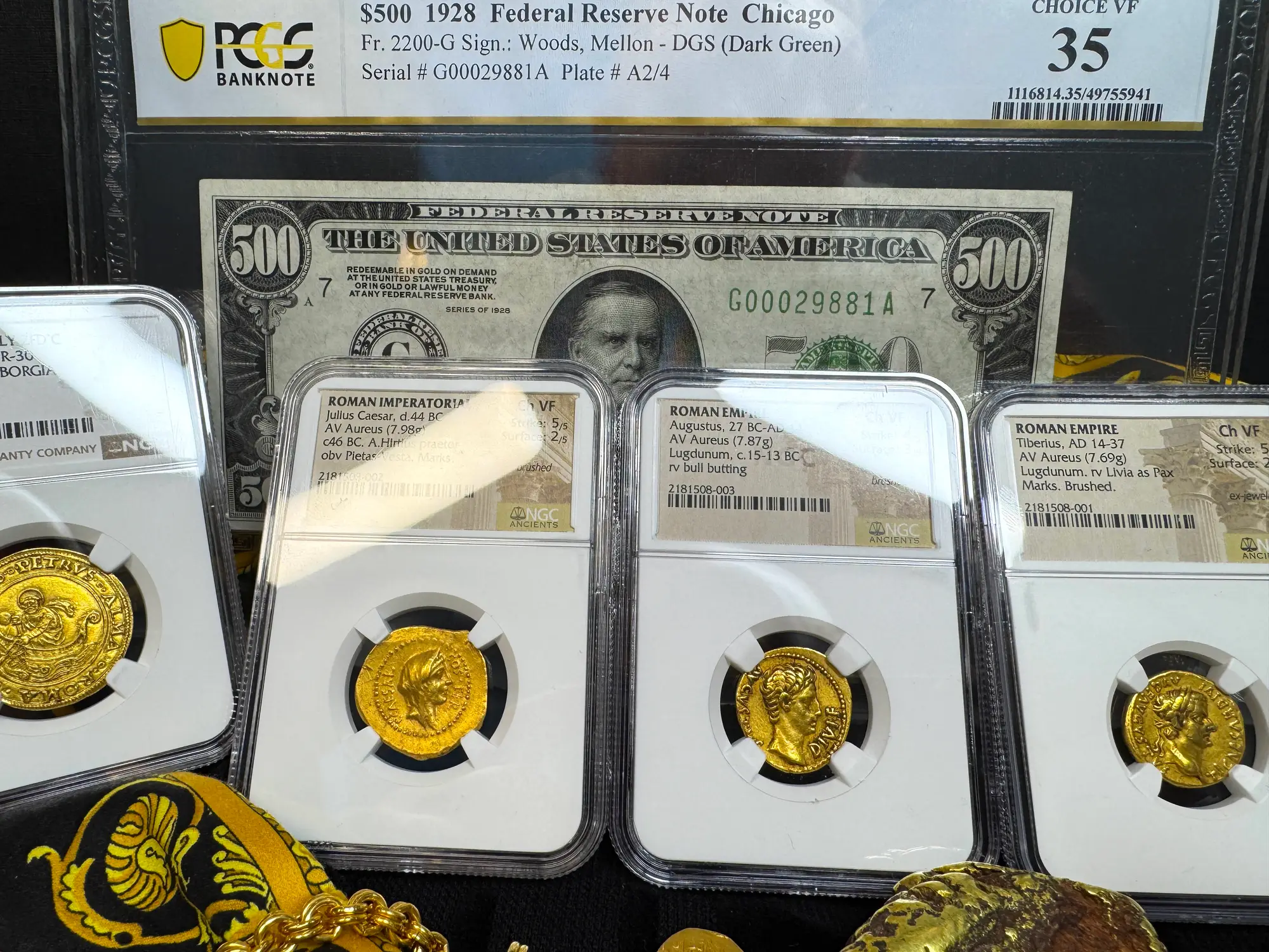 Roman Imperatorial "Julius Caesar" Aureus NGC Ch VF 55