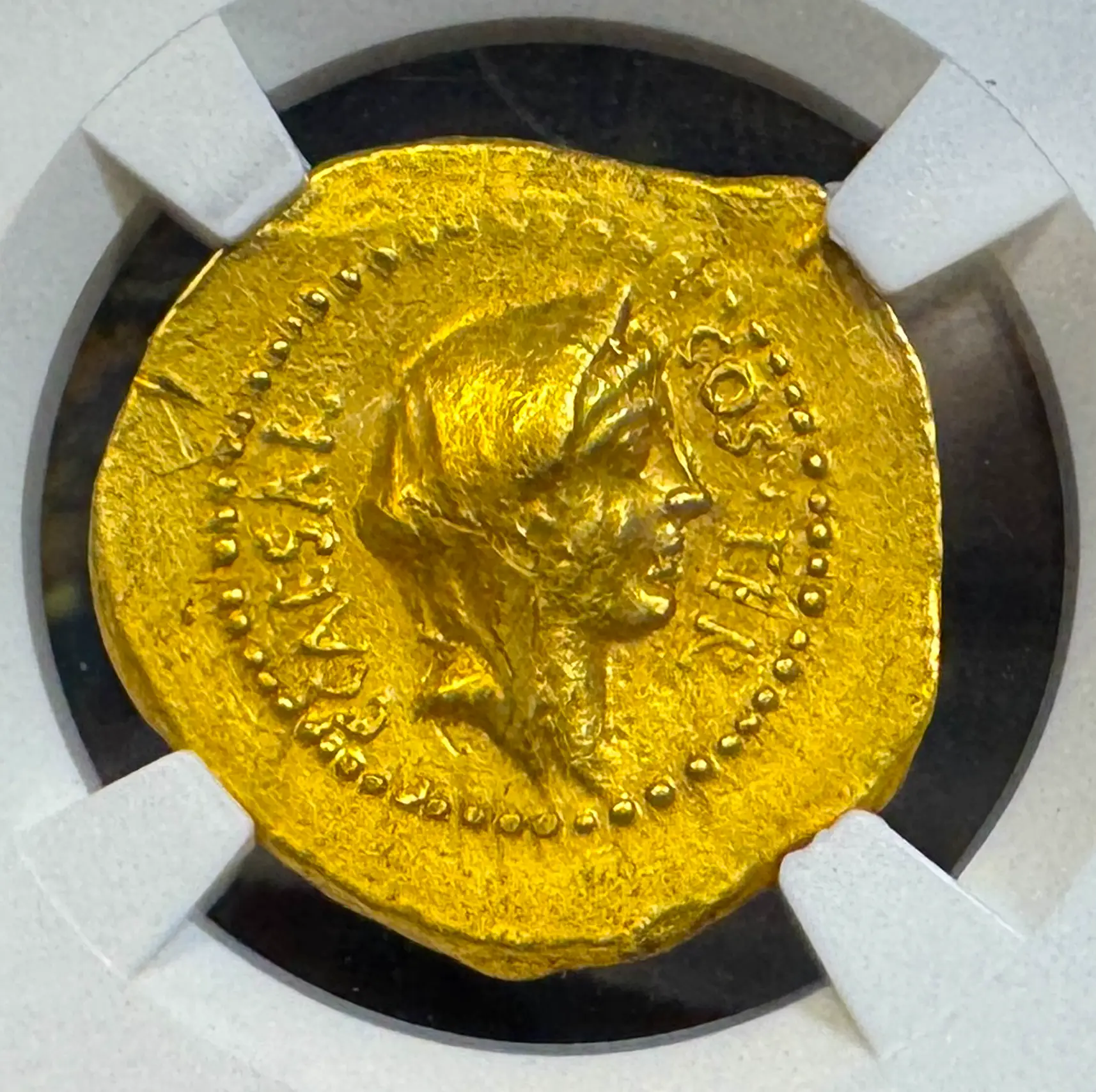 Roman Imperatorial "Julius Caesar" Aureus NGC Ch VF