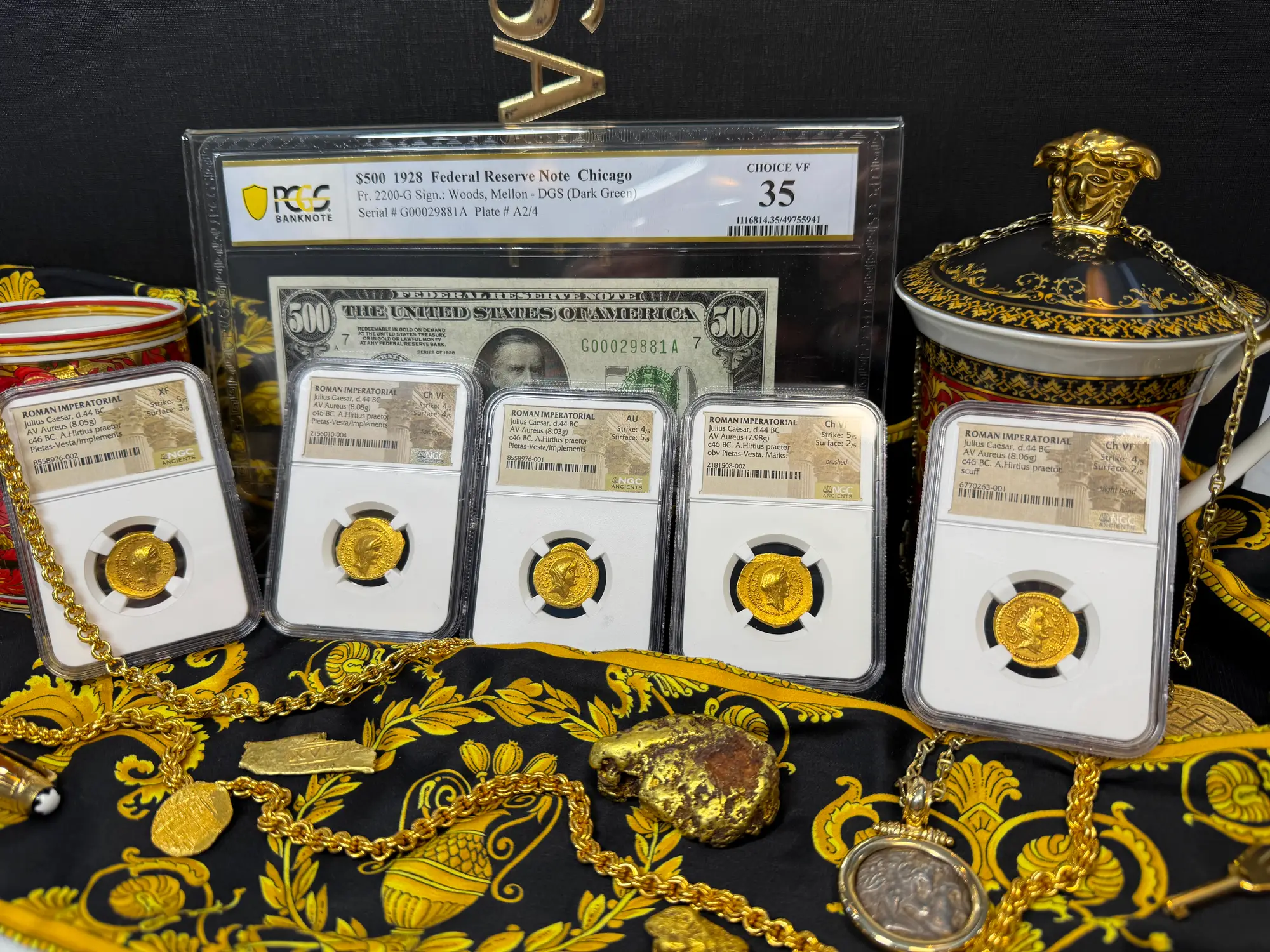 Roman Imperatorial "Julius Caesar" Aureus NGC Ch VF 35