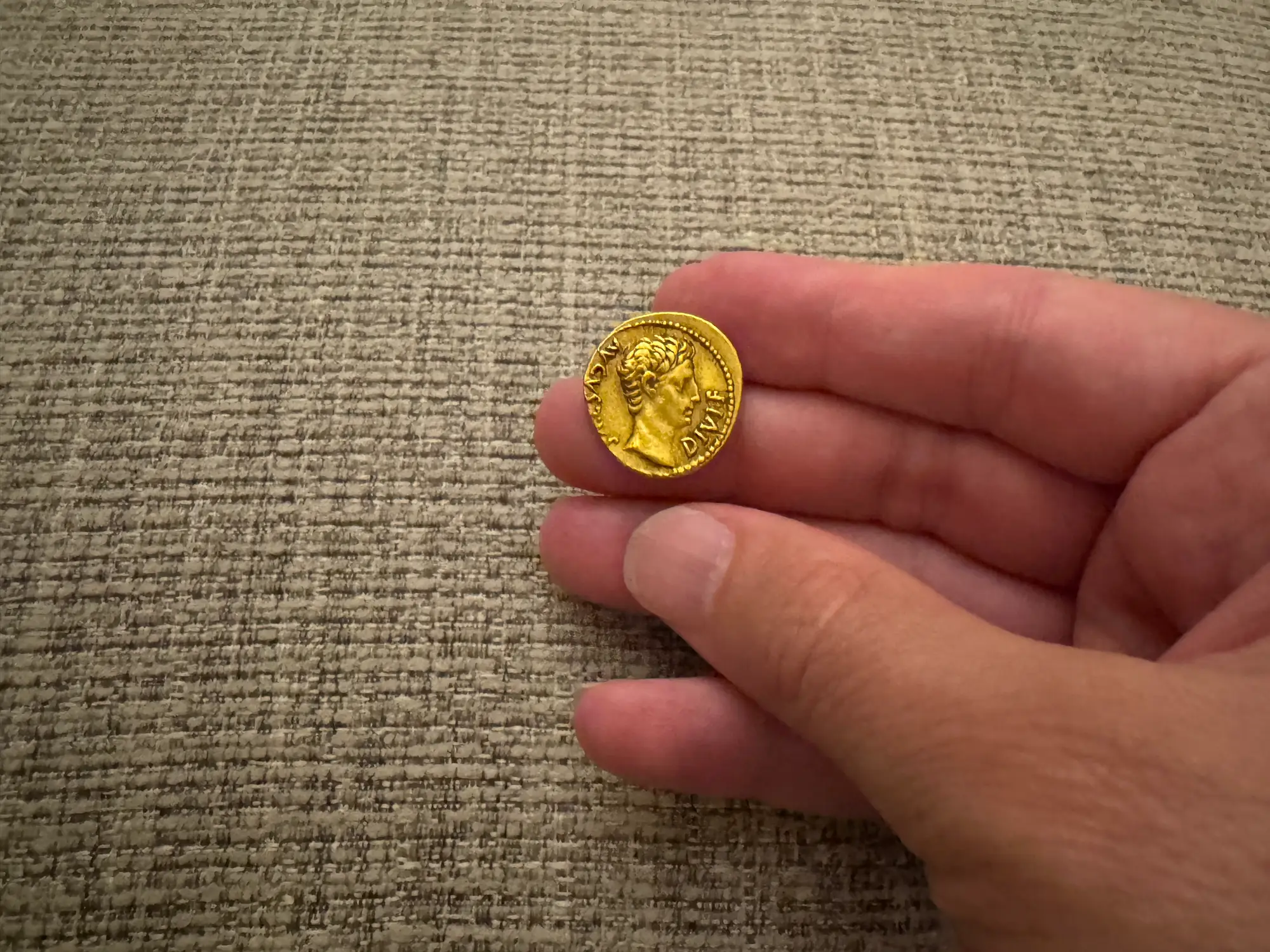 Roman Empire "Augustus | Bull" 27BC Aureus NGC Ch VF 25