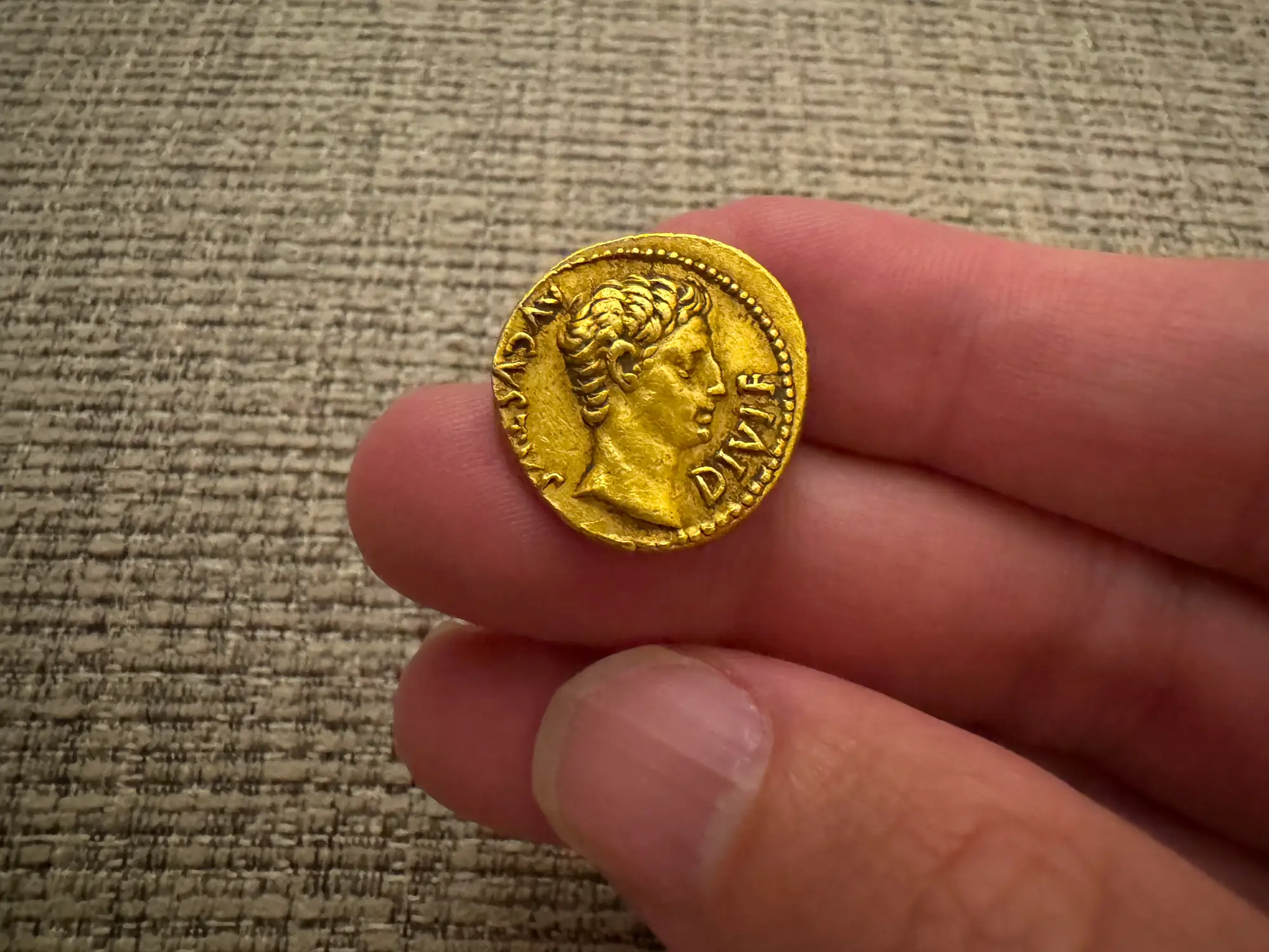 Roman Empire "Augustus | Bull" 27BC Aureus NGC Ch VF 26