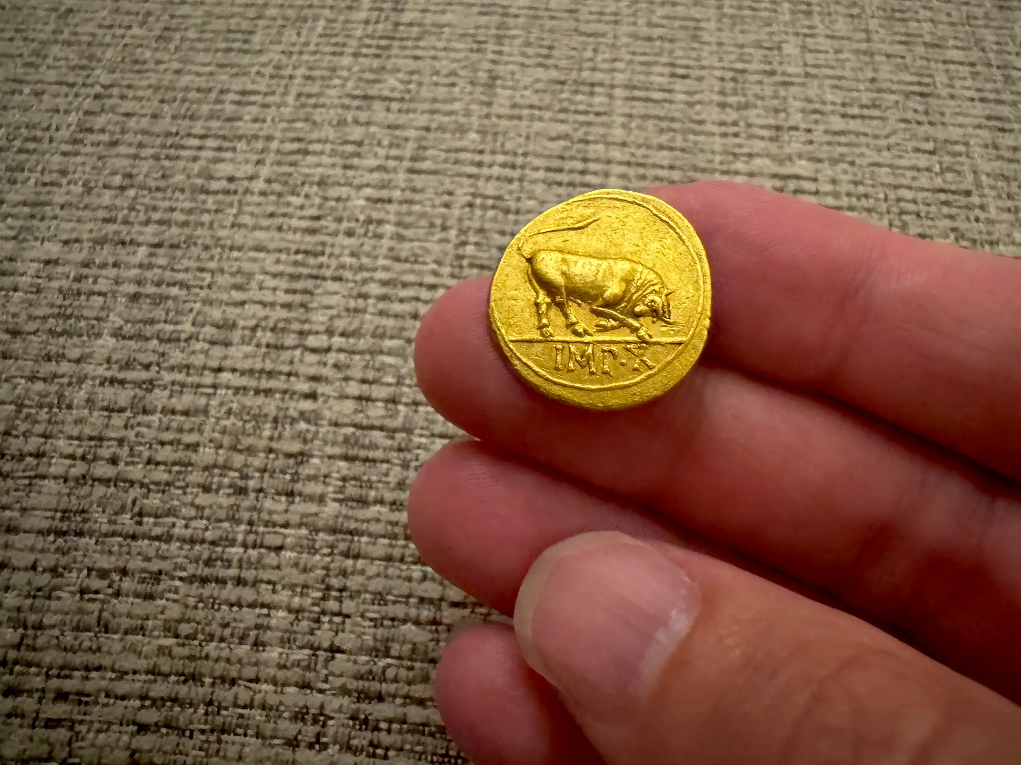 Roman Empire "Augustus | Bull" 27BC Aureus NGC Ch VF 46