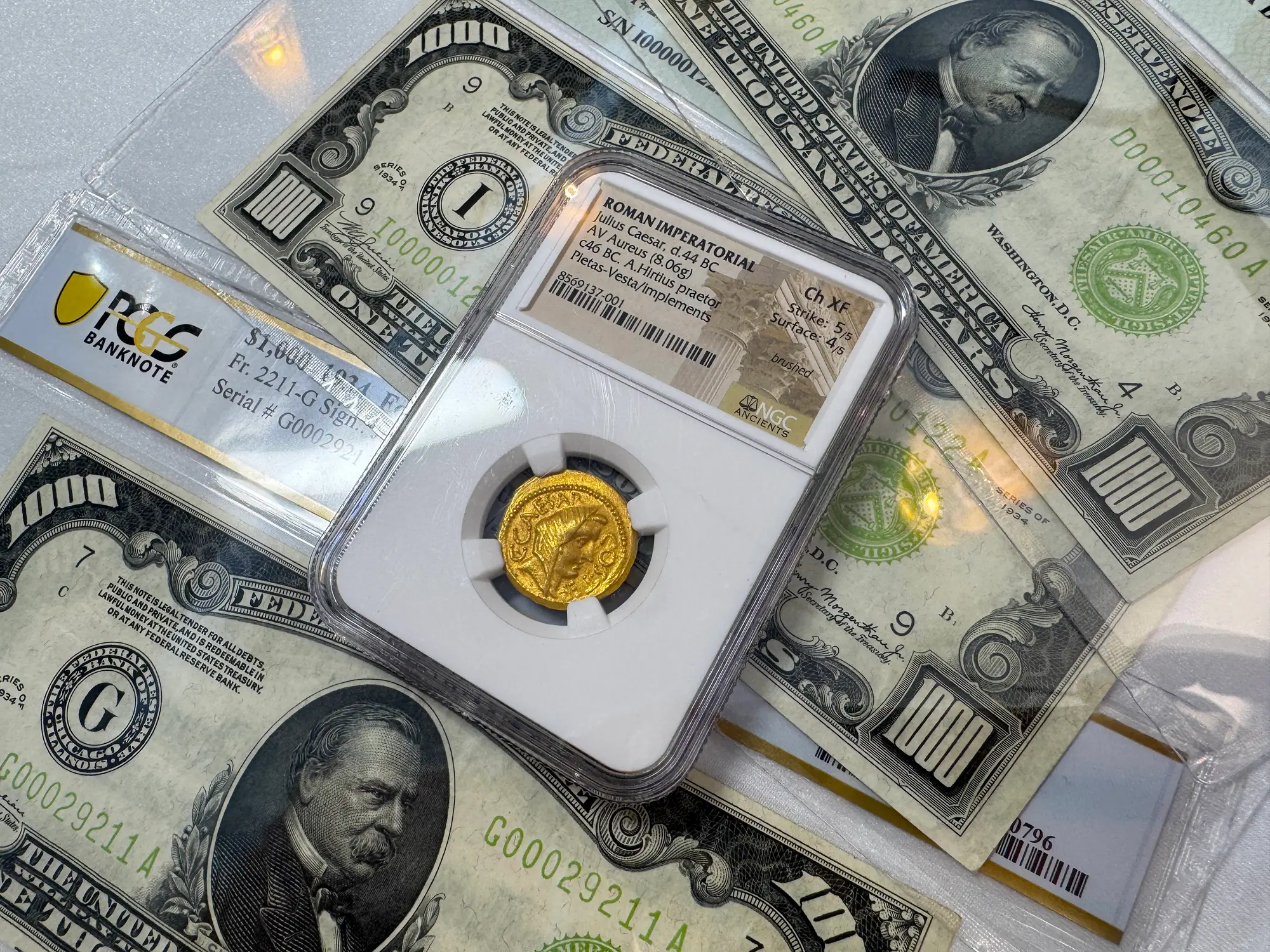 Roman Imperatorial "Julius Caesar" 44BC Aureus NGC Ch XF 6