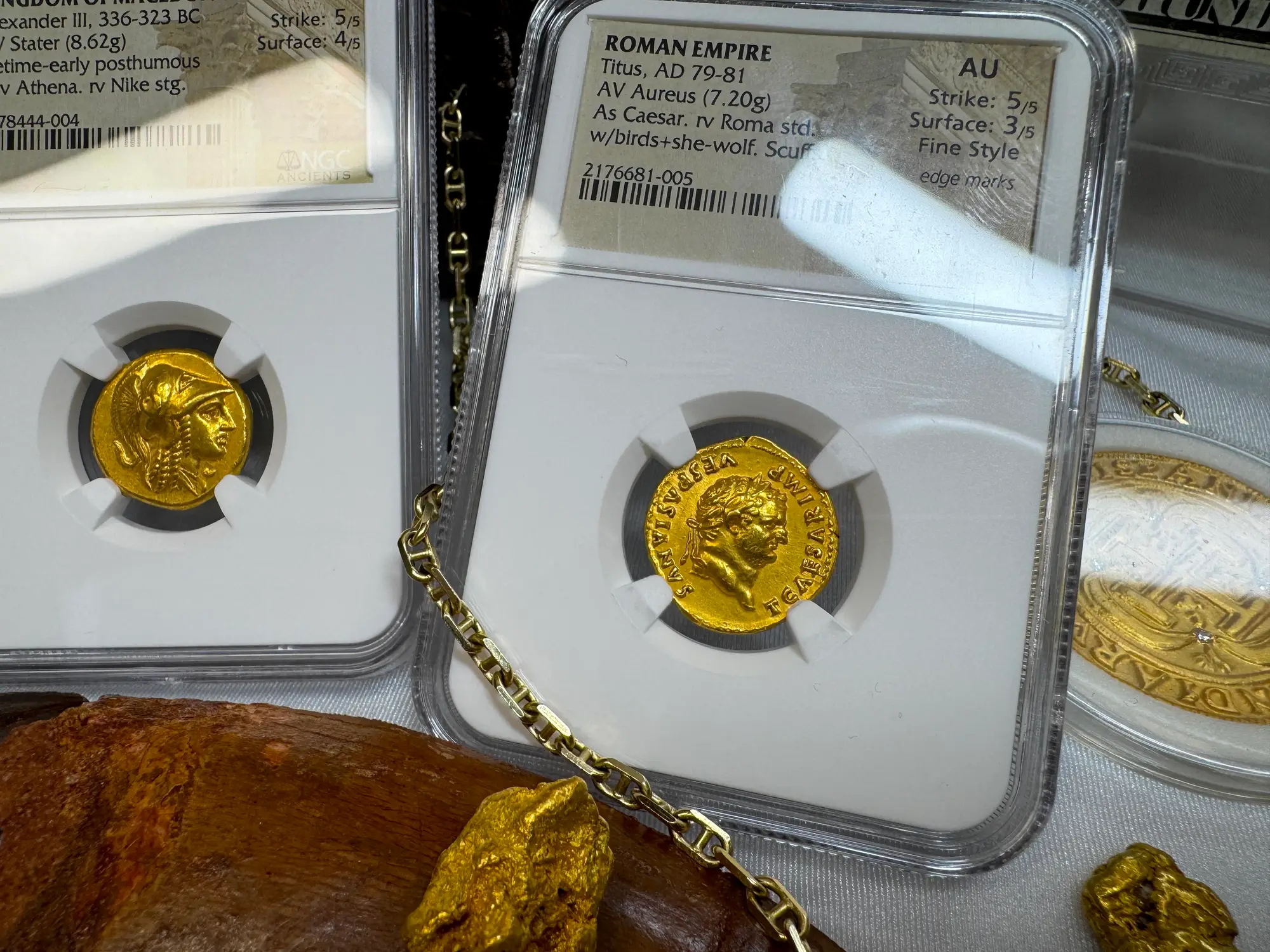 Roman Empire "Titus" 79AD Aureus NGC AU 5x3 Fine Style 24