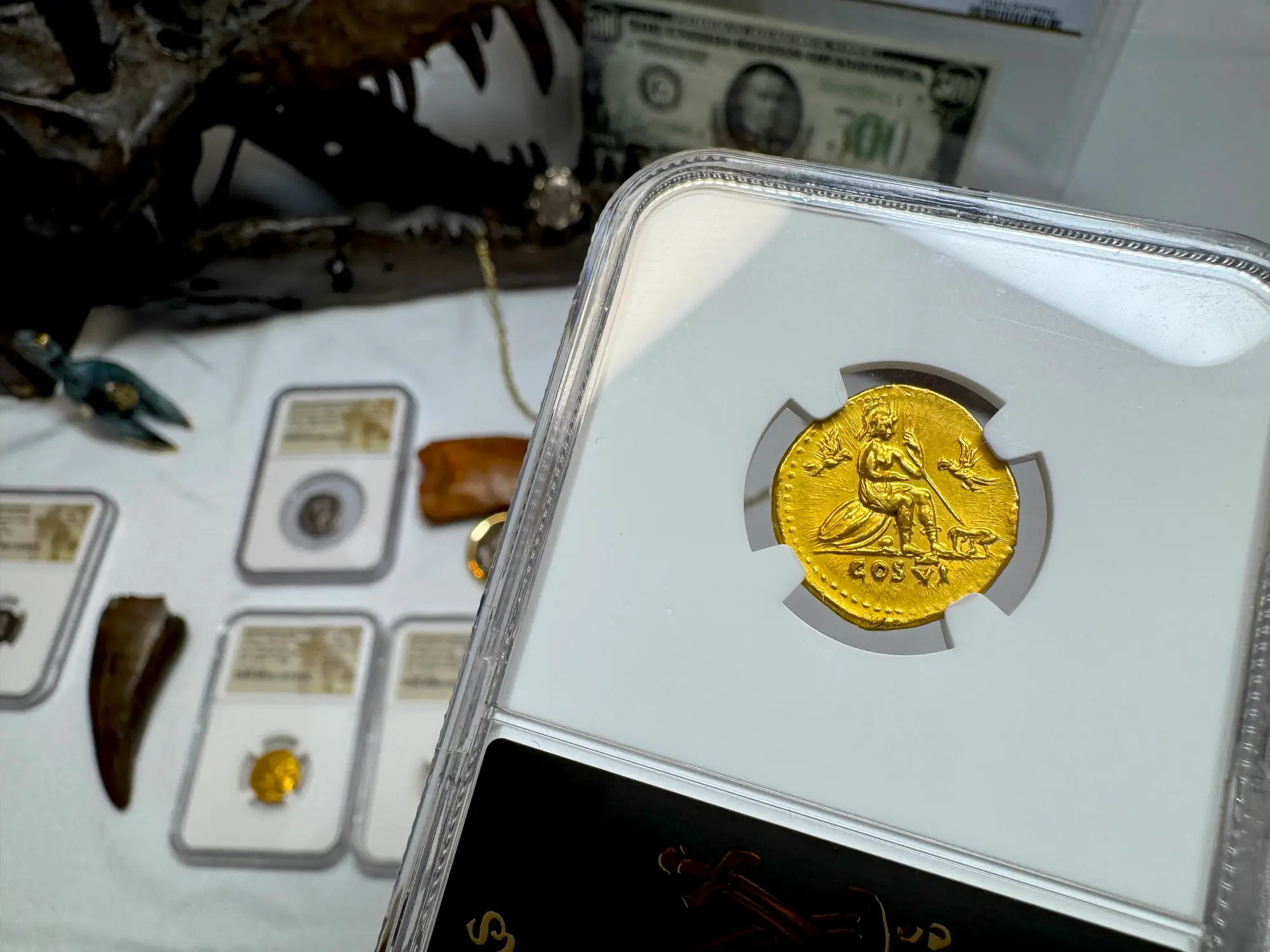 Roman Empire "Titus" 79AD Aureus NGC AU 5x3 Fine Style 7