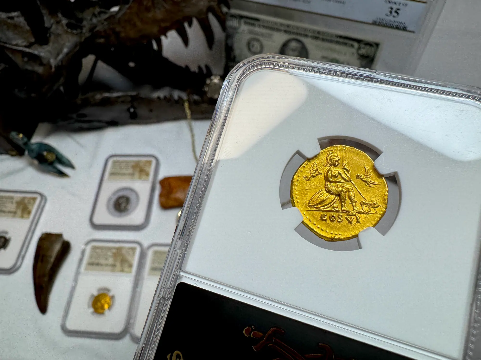 Roman Empire "Titus" 79AD Aureus NGC AU 5x3 Fine Style 8