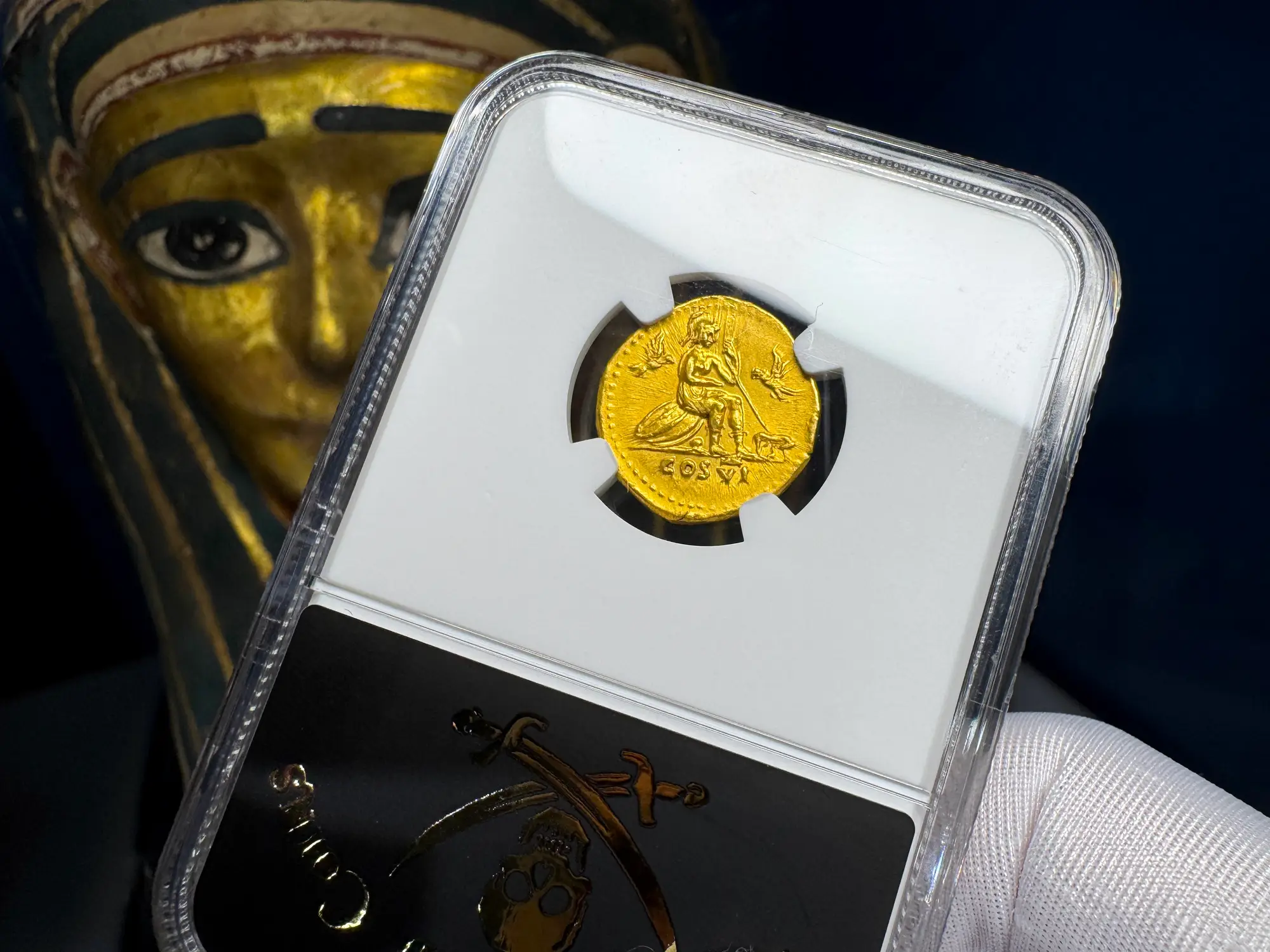 Roman Empire "Titus" 79AD Aureus NGC AU 5x3 Fine Style 35