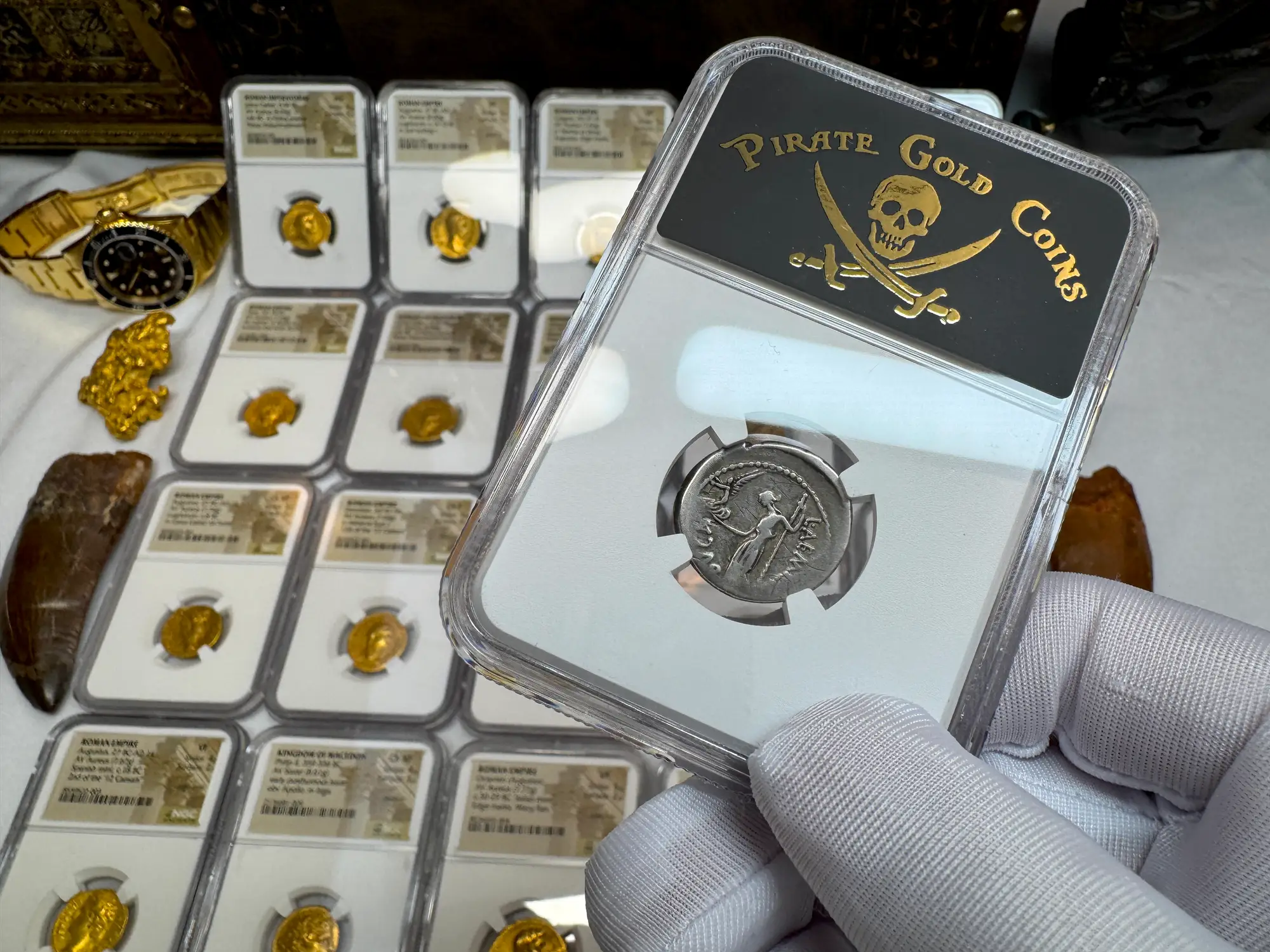 Roman Imperatorial "Julius Caesar" 44BC Denarius NGC F  15