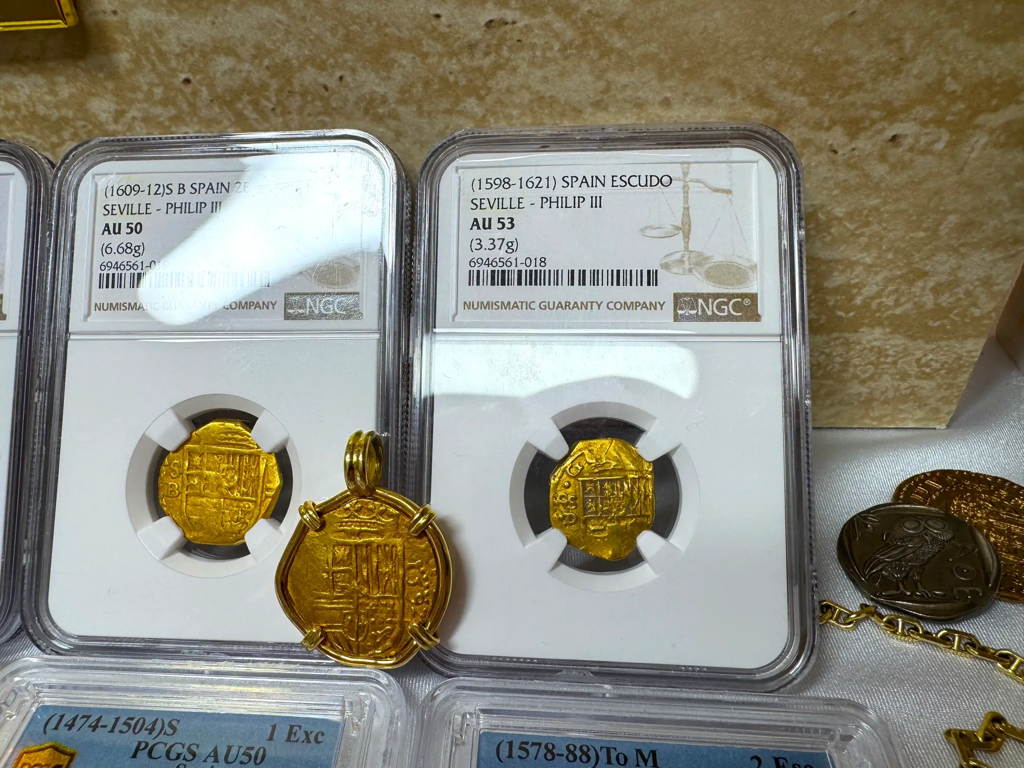 Spain 1 Escudo 1598-21 "Philip III" NGC 53 3