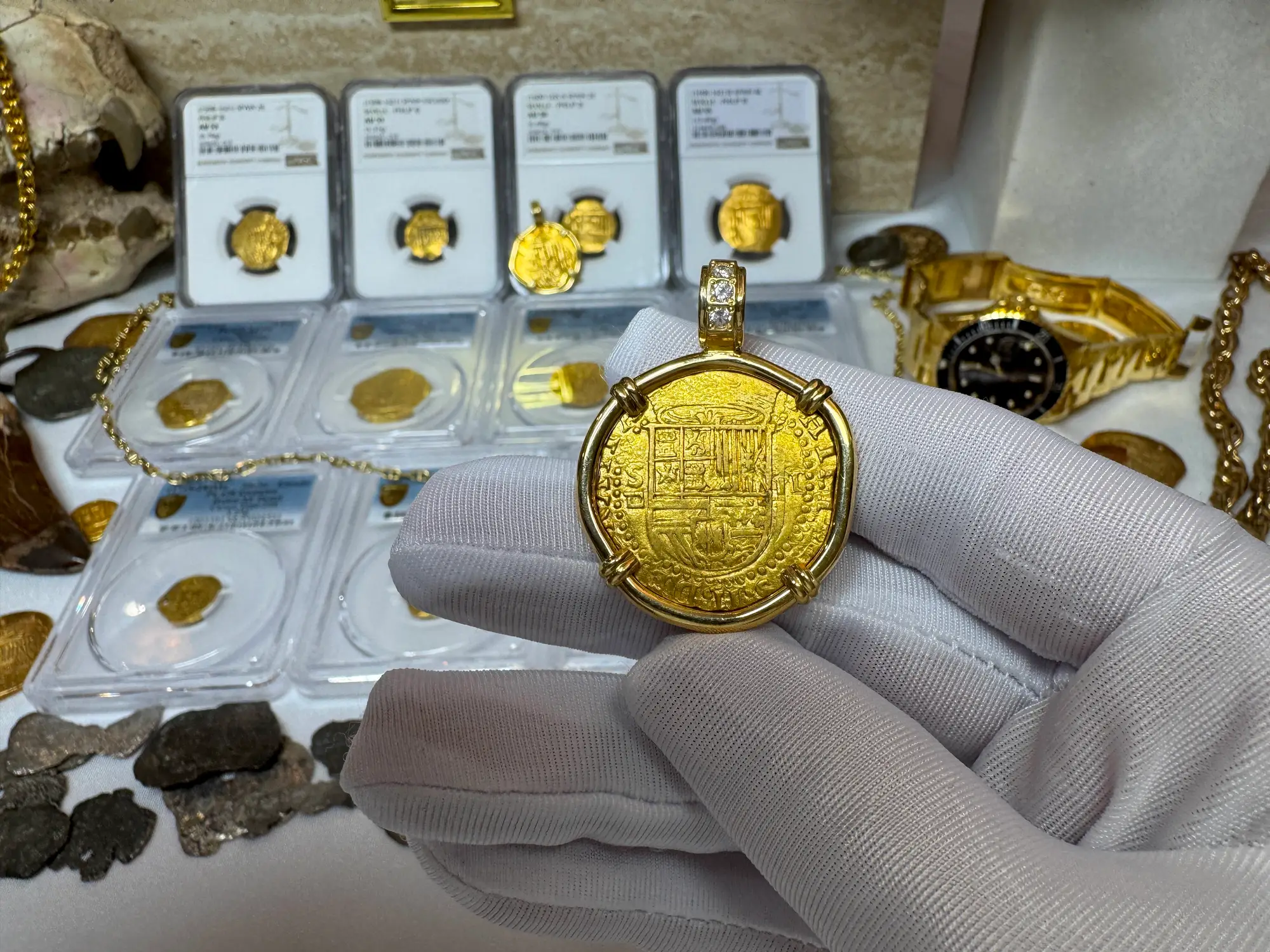 Spain 2 Escudos 1556-98 Diamond Bail  5