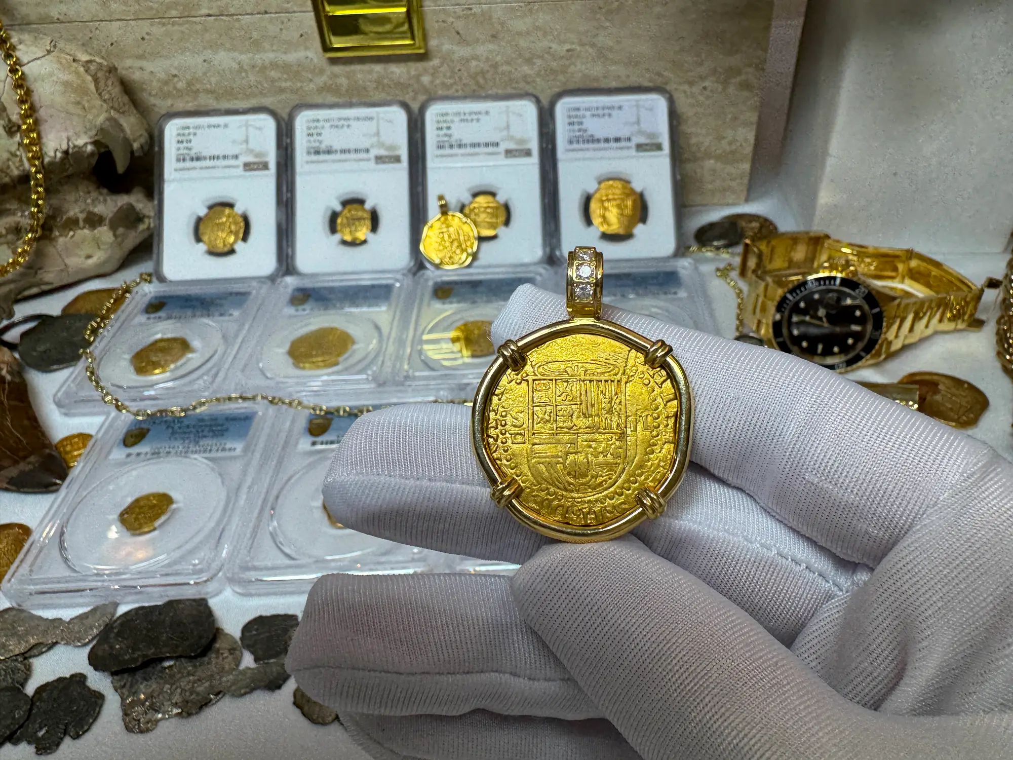 Spain 2 Escudos 1556-98 Diamond Bail  6