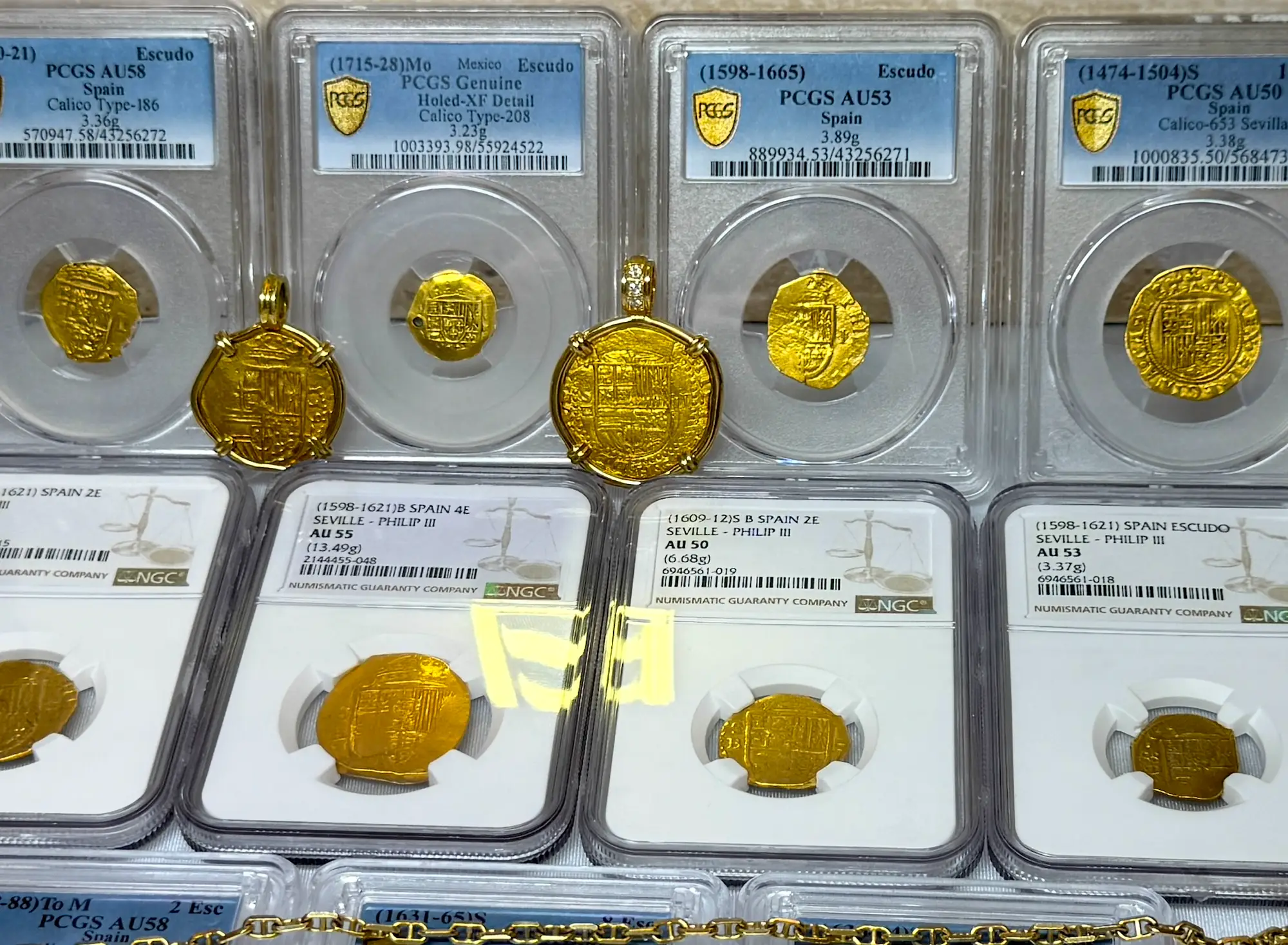 Spain 2 Escudos 1556-98 Diamond Bail  4