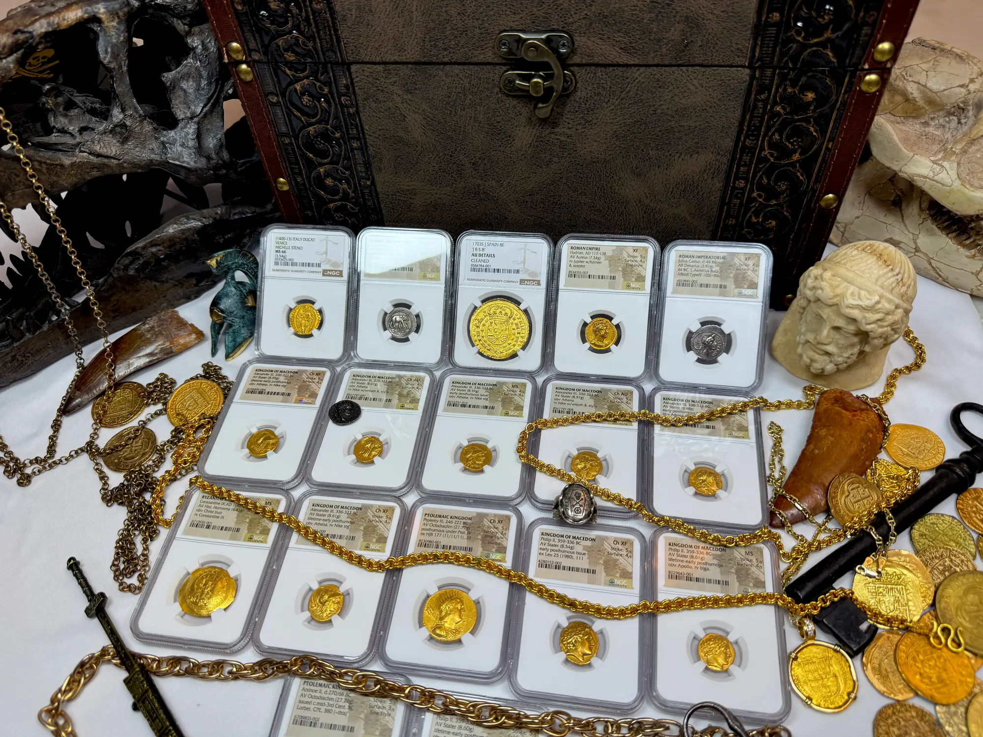 Roman Empire "Hadrian" Aureus NGC XF 24