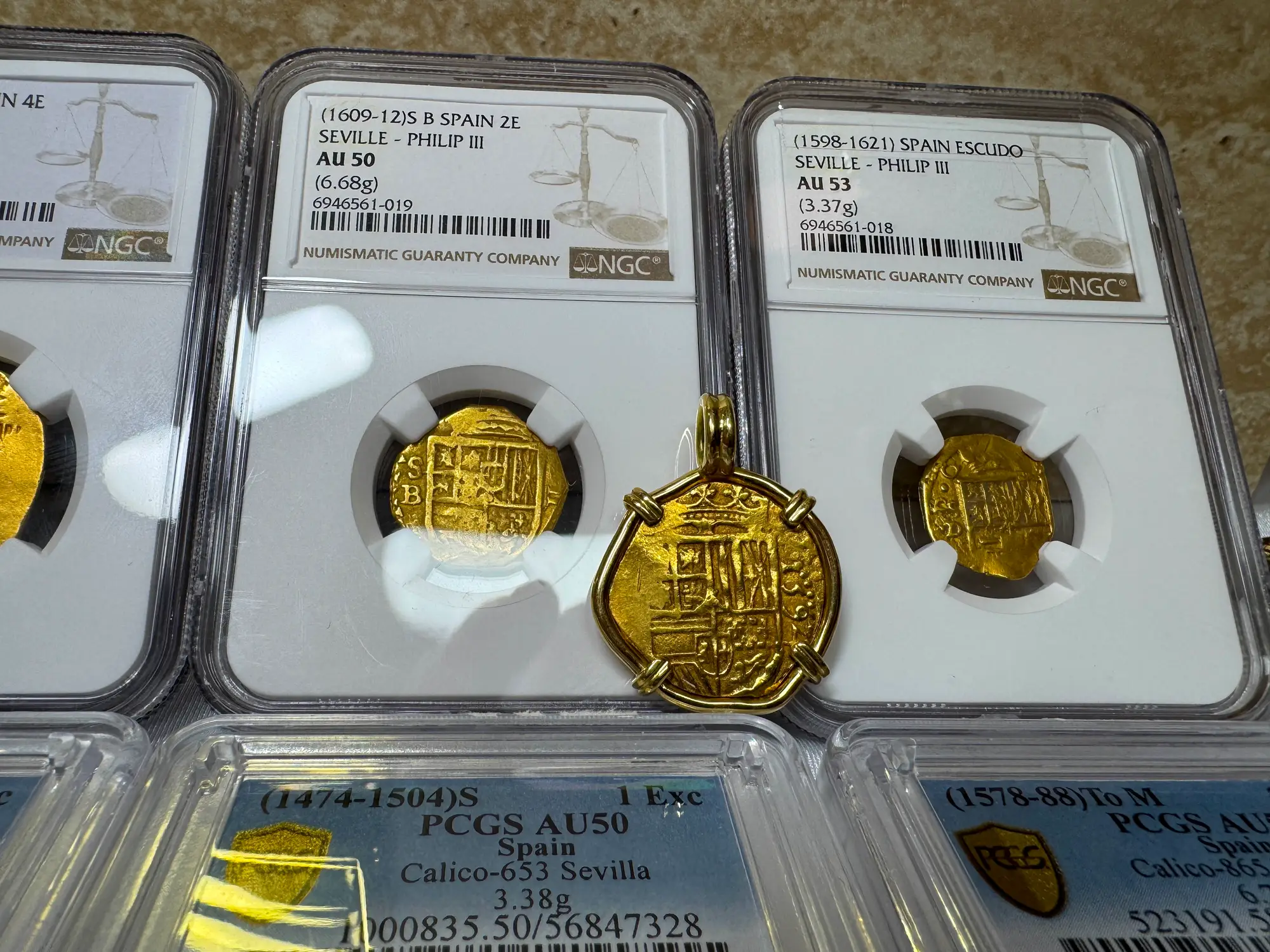 Spain 2 Escudos 1594 Dated! Pendant 18kt 3