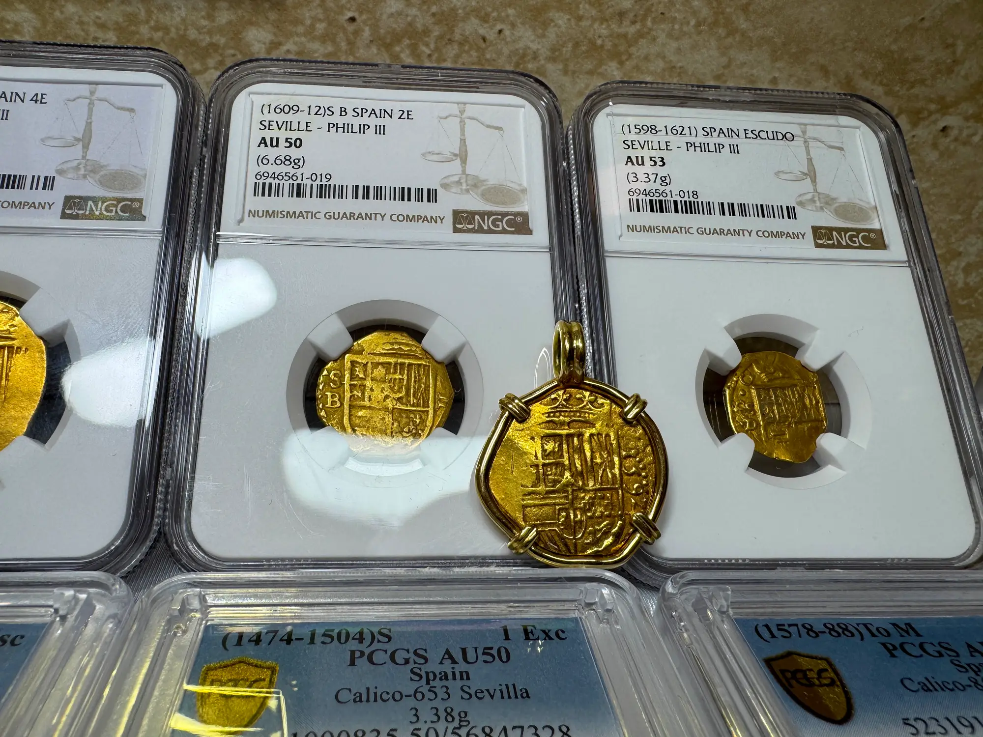 Spain 2 Escudos 1594 Dated! Pendant 18kt 30