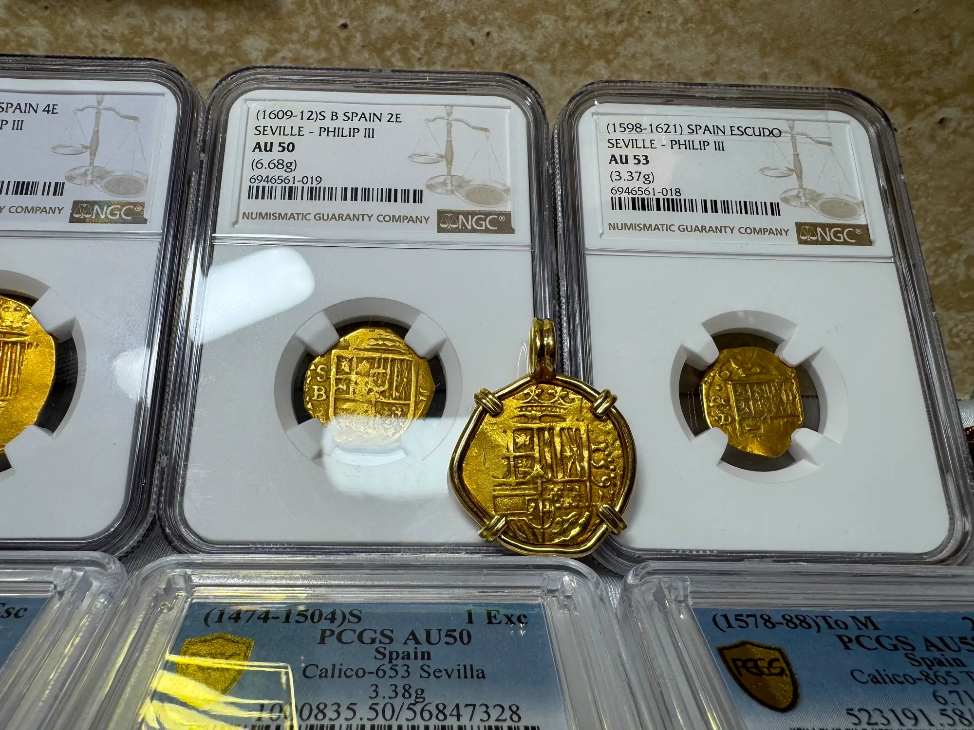 Spain 2 Escudos 1594 Dated! Pendant 18kt 31