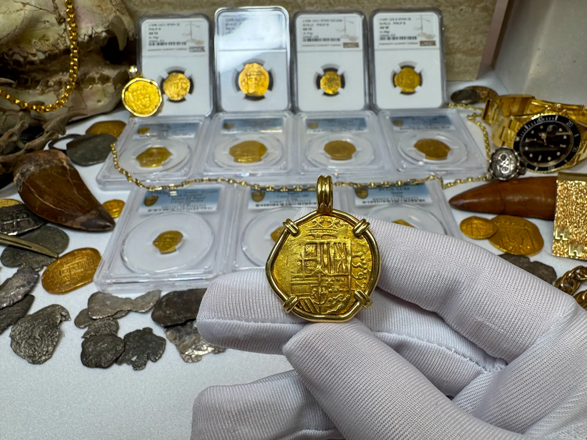 Spain 2 Escudos 1594 Dated! Pendant 18kt 29