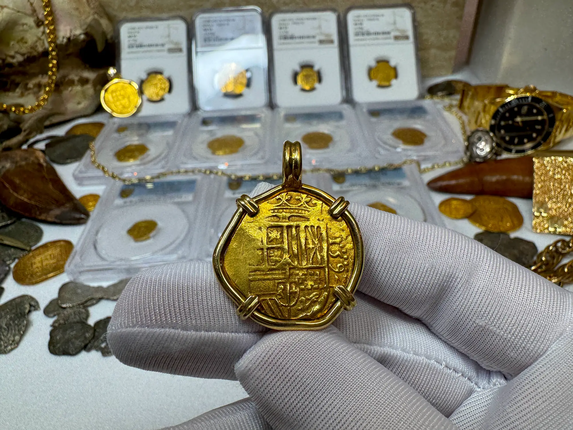 Spain 2 Escudos 1594 Dated! Pendant 18kt 16