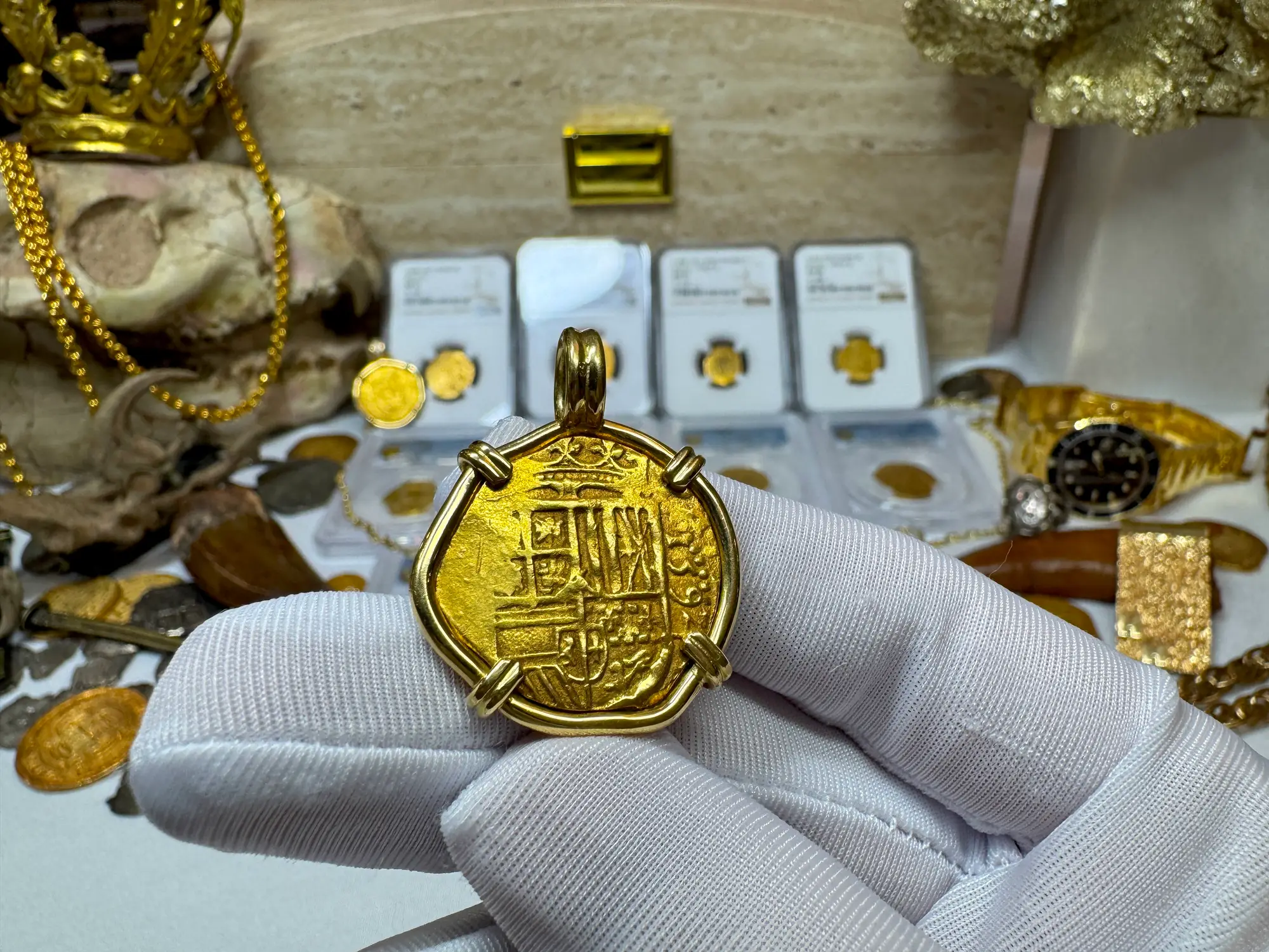 Spain 2 Escudos 1594 Dated! Pendant 18kt 22