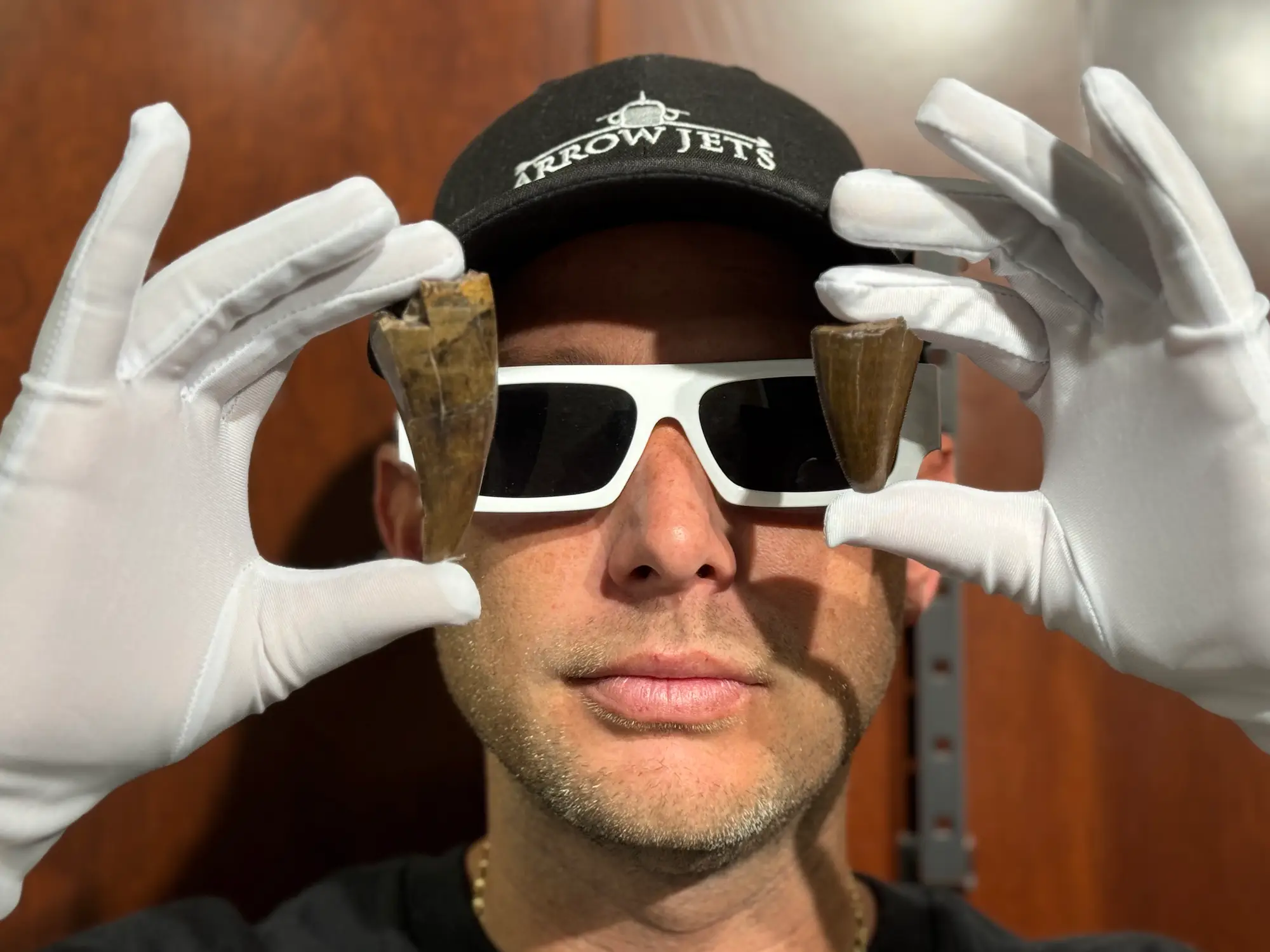 Authentic T-Rex Tooth *Pete Larson* Unrestored!  19