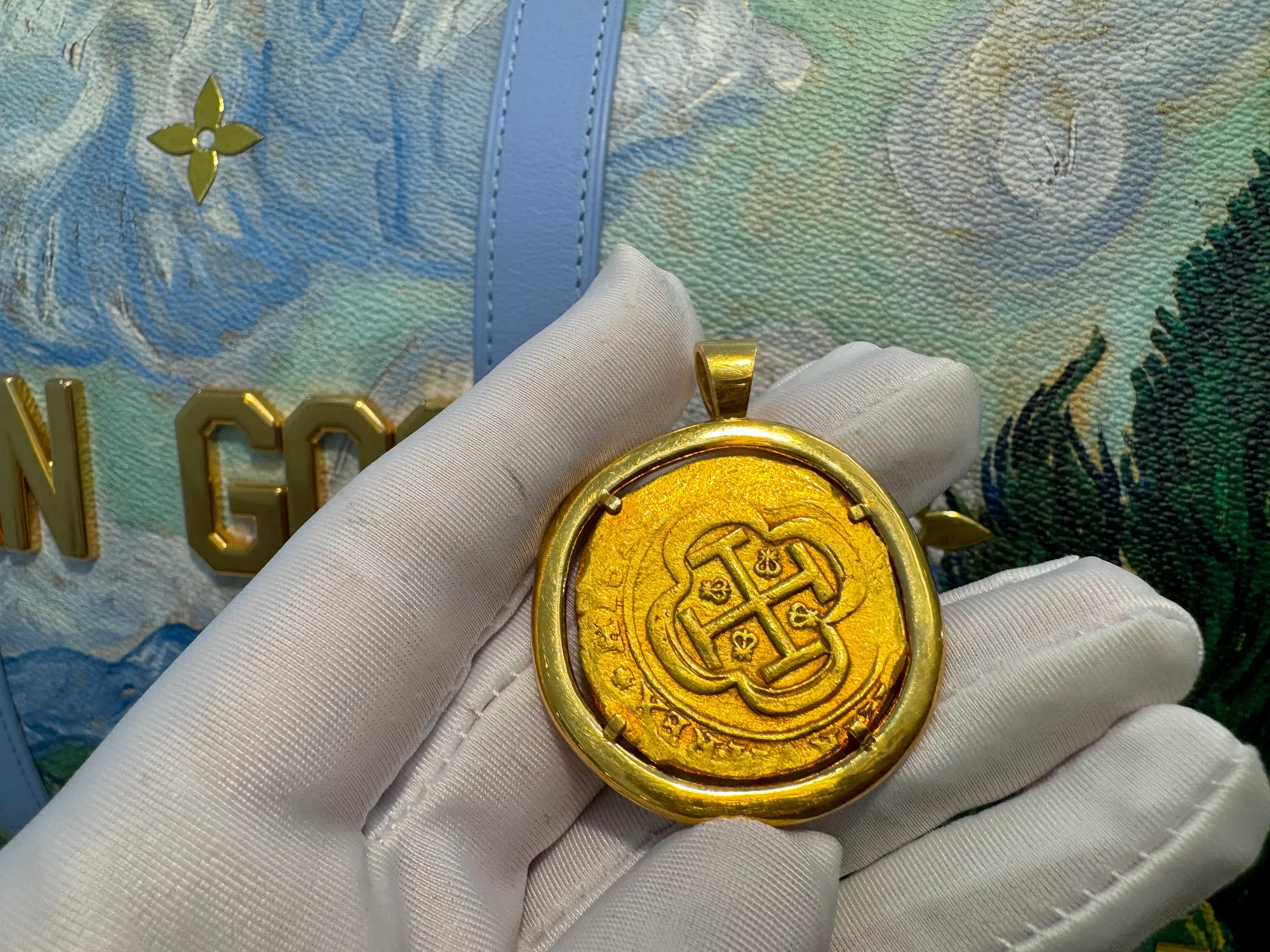 Mexico 8 Escudos 1714 "Philip V" Pendant 3