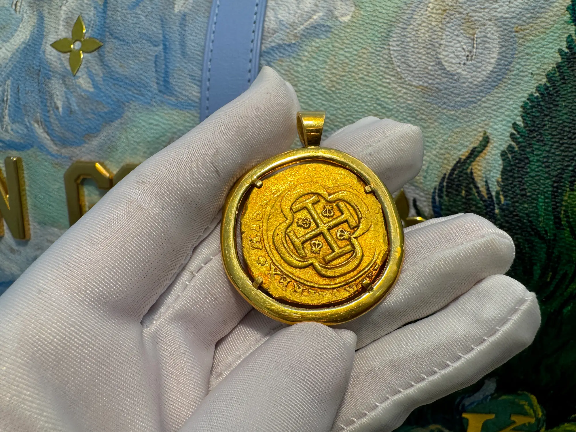 Mexico 8 Escudos 1714 "Philip V" Pendant 2