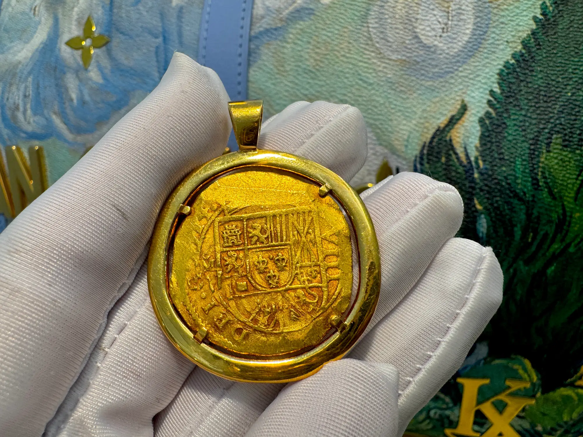 Mexico 8 Escudos 1714 "Philip V" Pendant 6