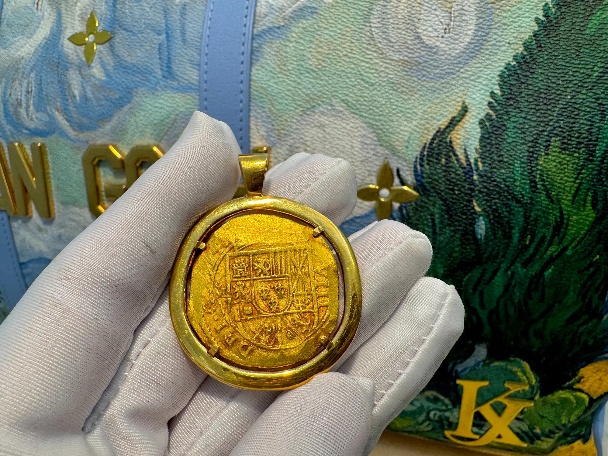 Mexico 8 Escudos 1714 "Philip V" Pendant 17