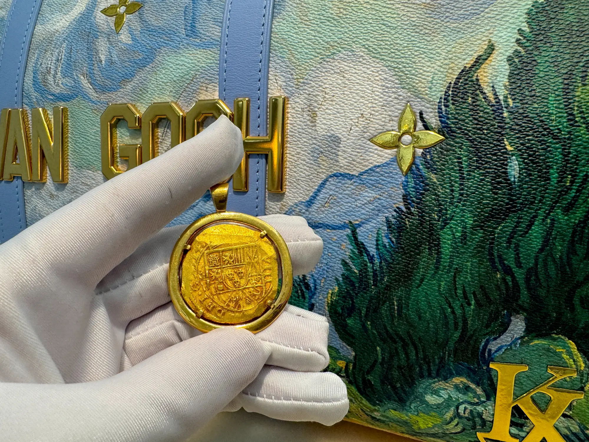 Mexico 8 Escudos 1714 "Philip V" Pendant 19