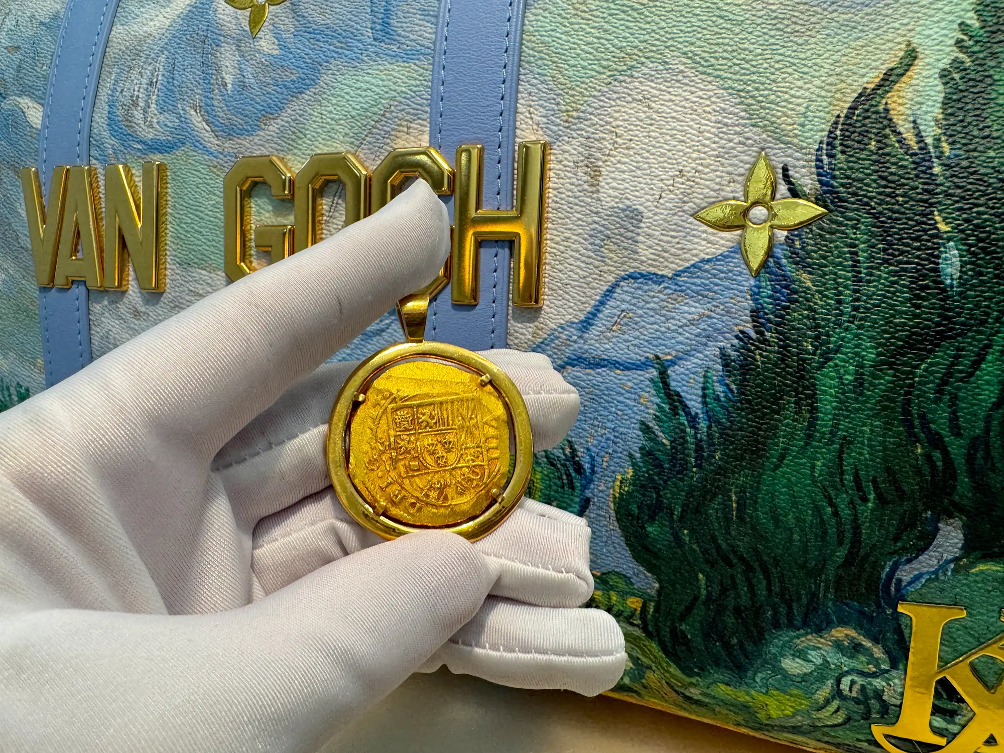 Mexico 8 Escudos 1714 "Philip V" Pendant 20