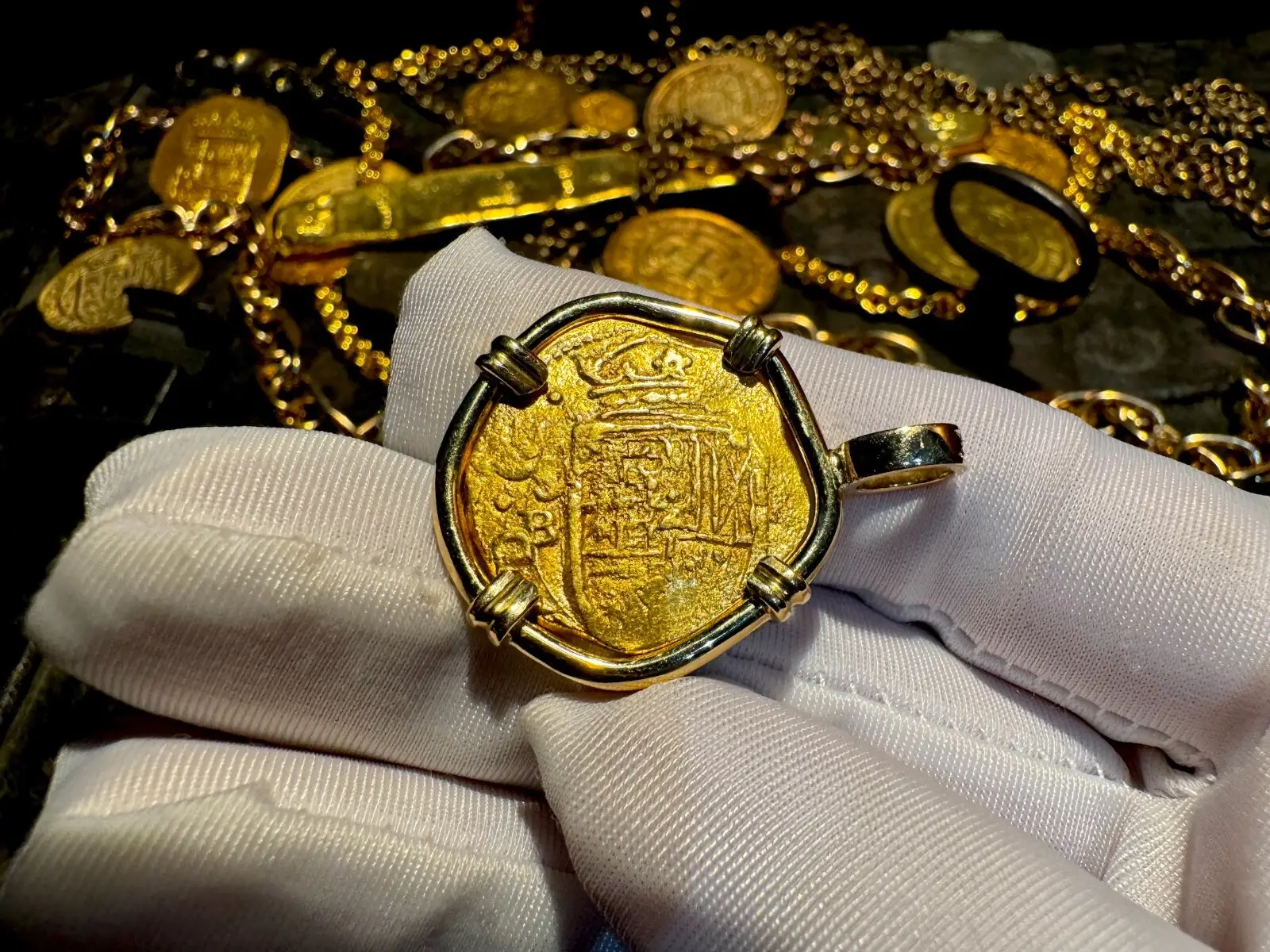 SPAIN 2 Escudos 1556-98 Pendant w/ Diamonds 8