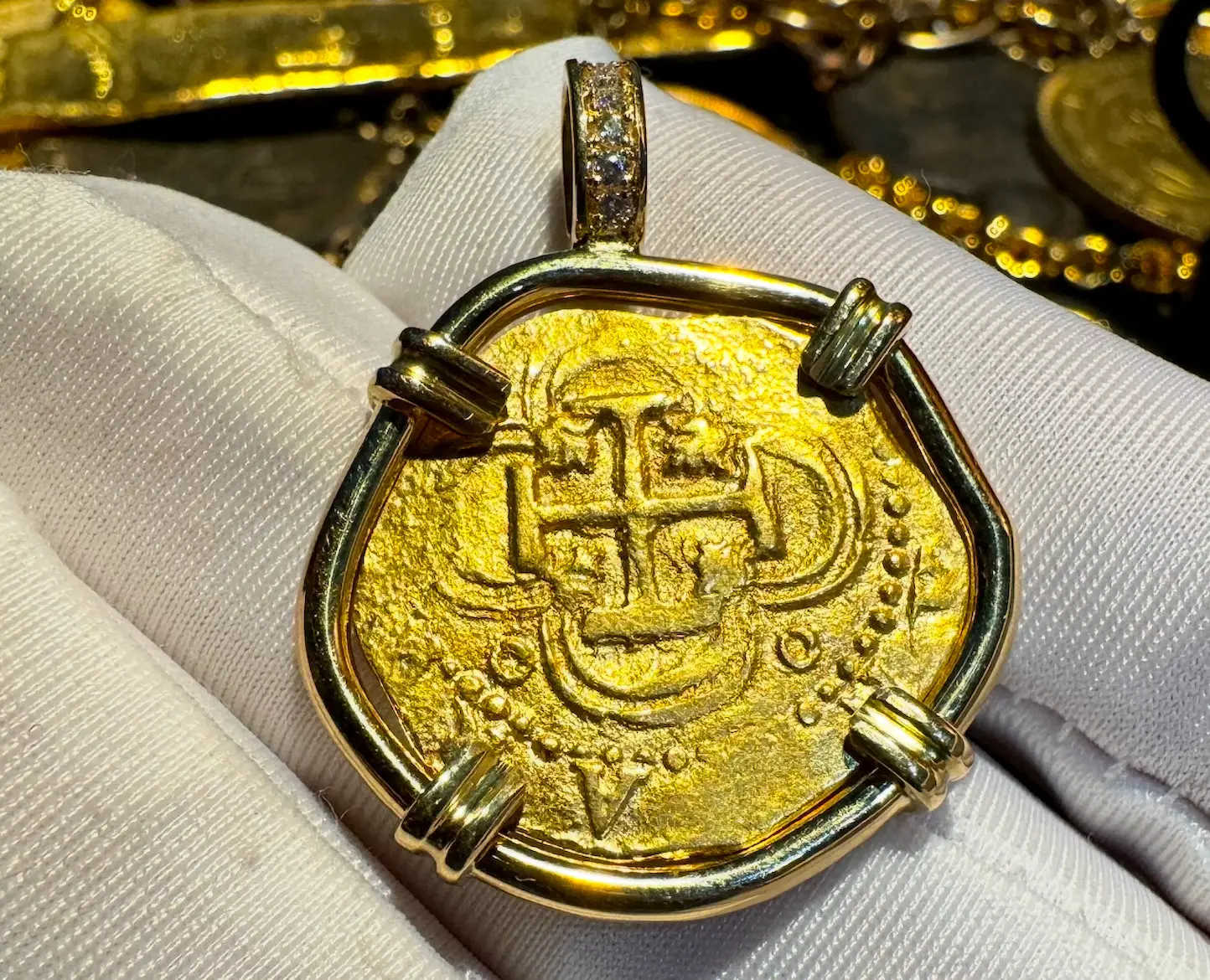 SPAIN 2 Escudos 1556-98 Pendant w/ Diamonds