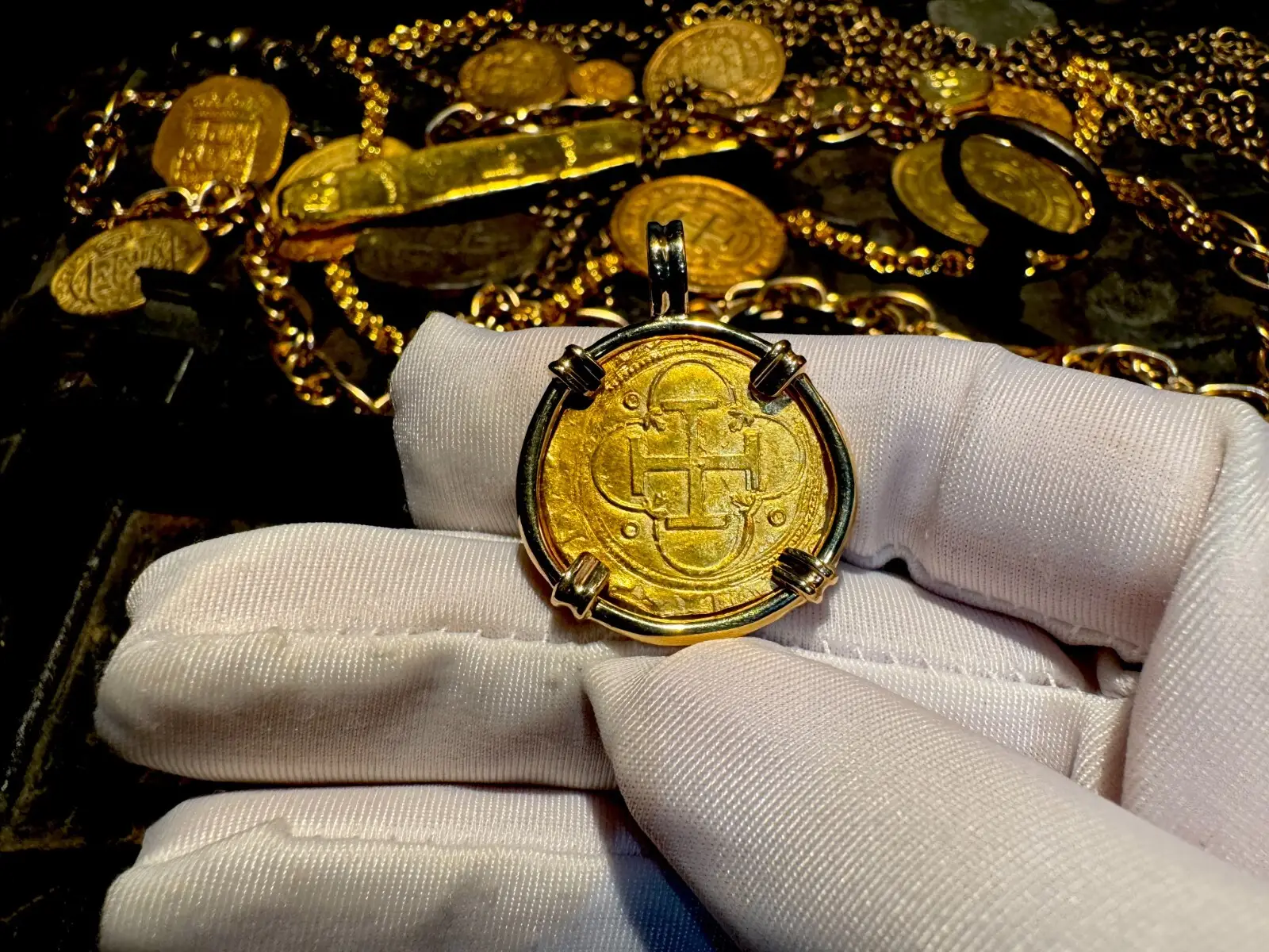 Spain 1 Escudo 1516-56 "Charles & Joanna" Pendant Necklace 7