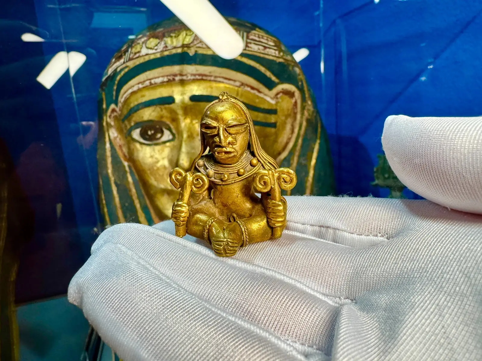  Tumbaga Pre-Colombian Seated Figure 1000-1500AD 21